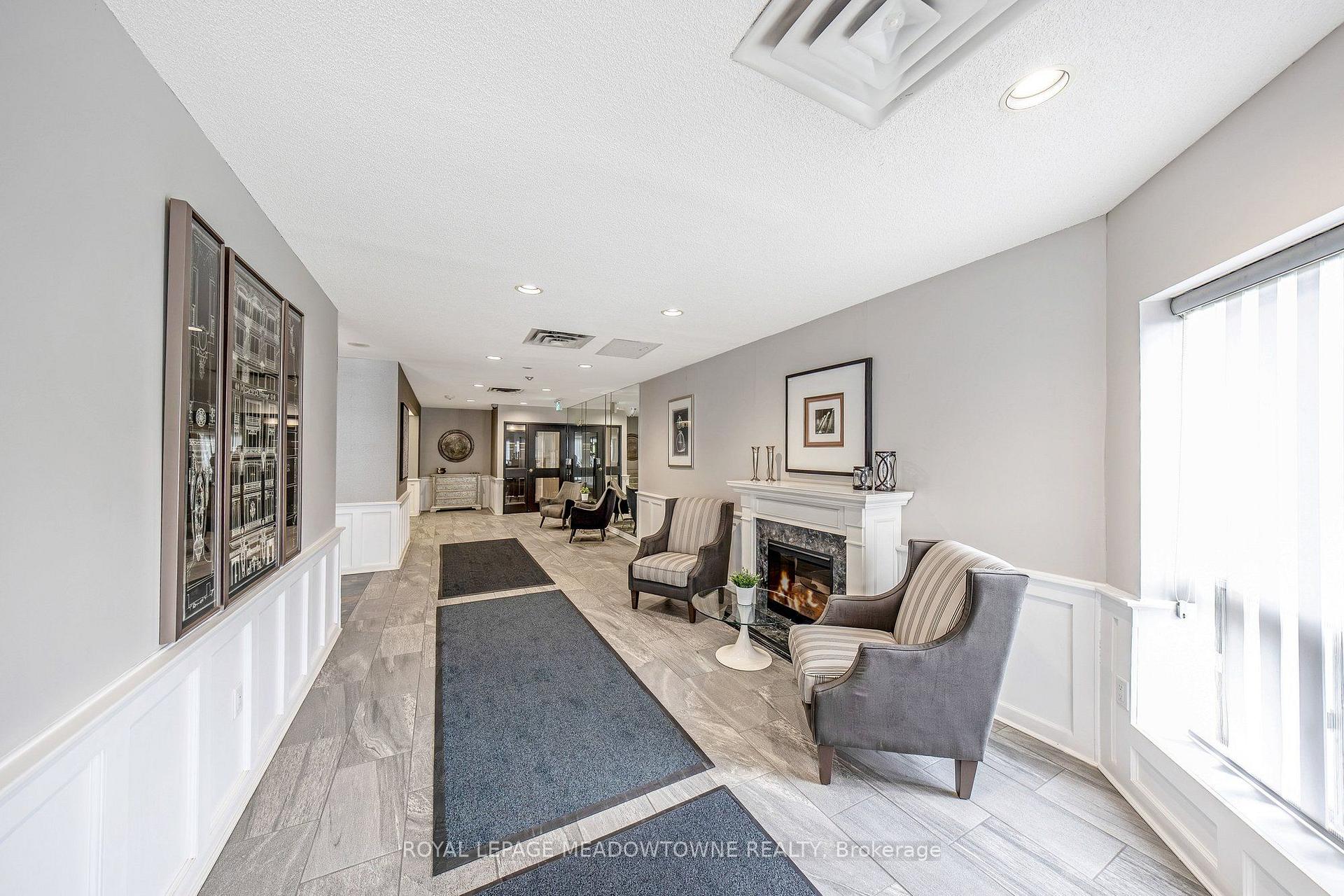 Photo 4 of Unit 808, 20 Mcfarlane Drive, Halton Hills, Georgetown — HOMEH