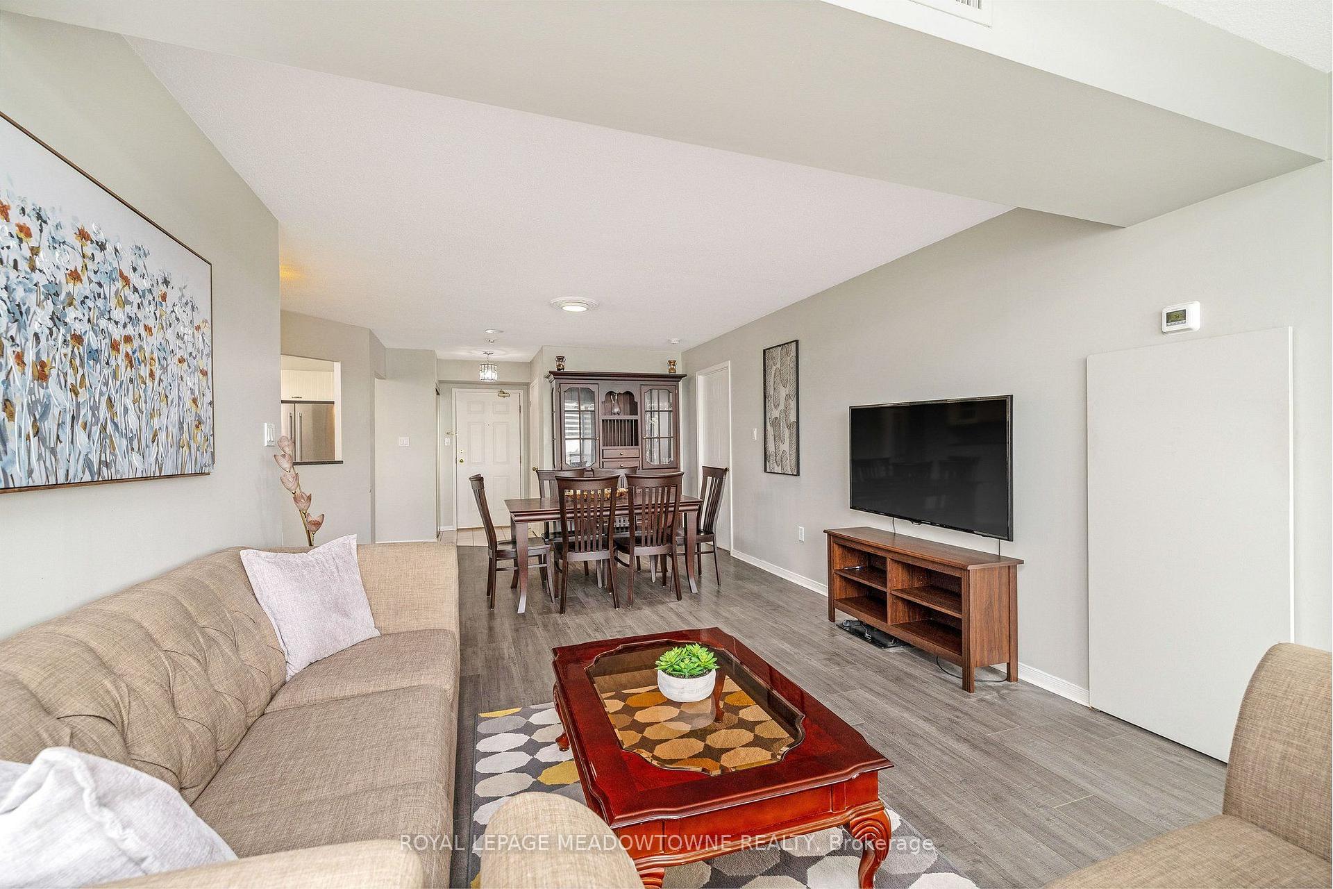 Photo 11 of Unit 808, 20 Mcfarlane Drive, Halton Hills, Georgetown — HOMEH