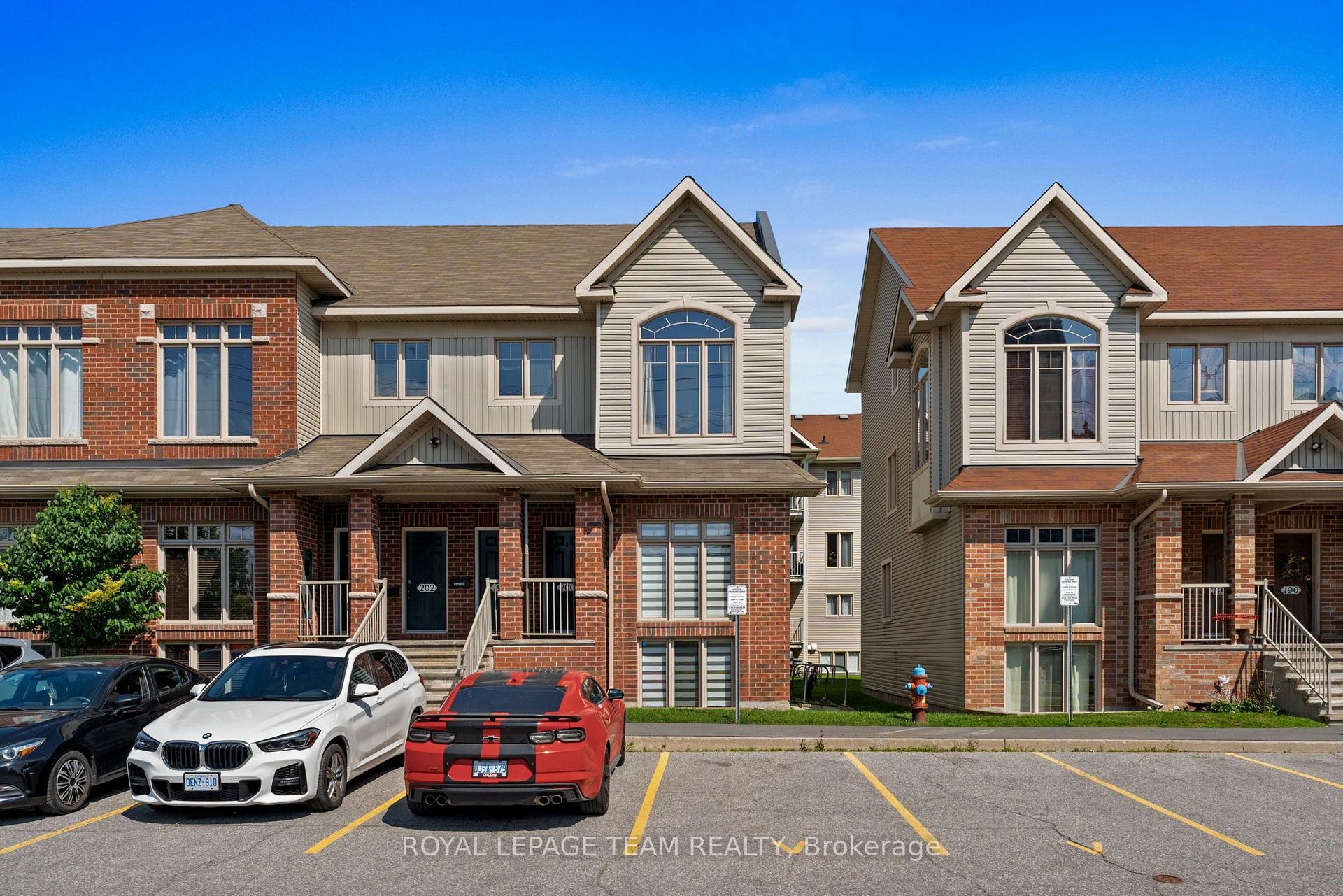 Photo 3 of 200 Keltie Private, Ottawa, Barrhaven - Longfields — HOMEH
