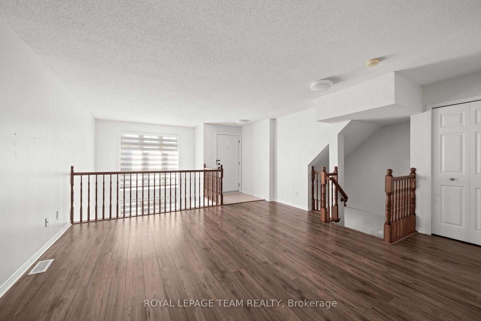 Photo 8 of 200 Keltie Private, Ottawa, Barrhaven - Longfields — HOMEH