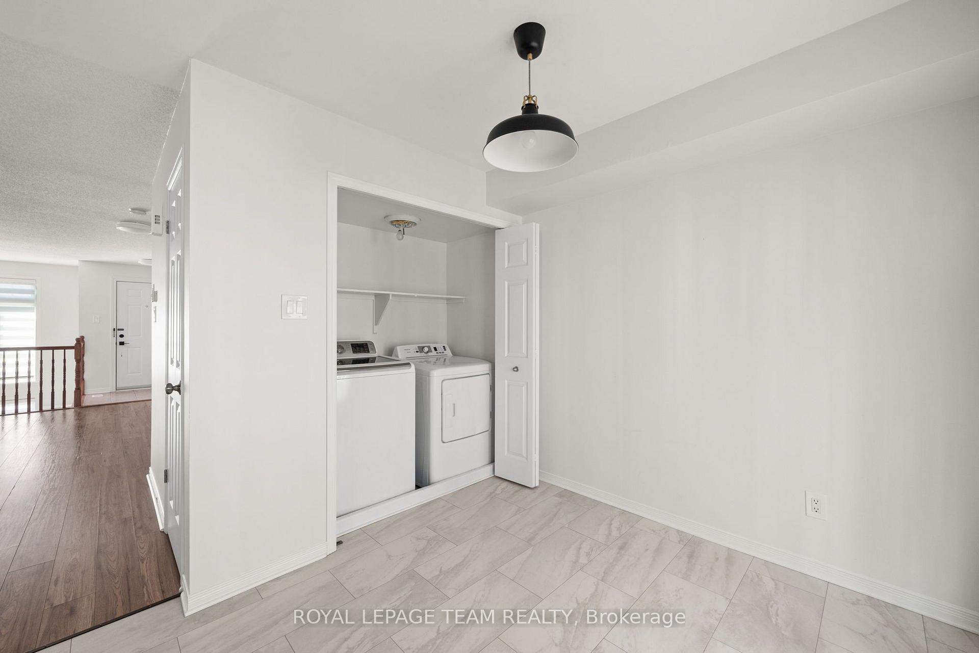 Photo 21 of 200 Keltie Private, Ottawa, Barrhaven - Longfields — HOMEH