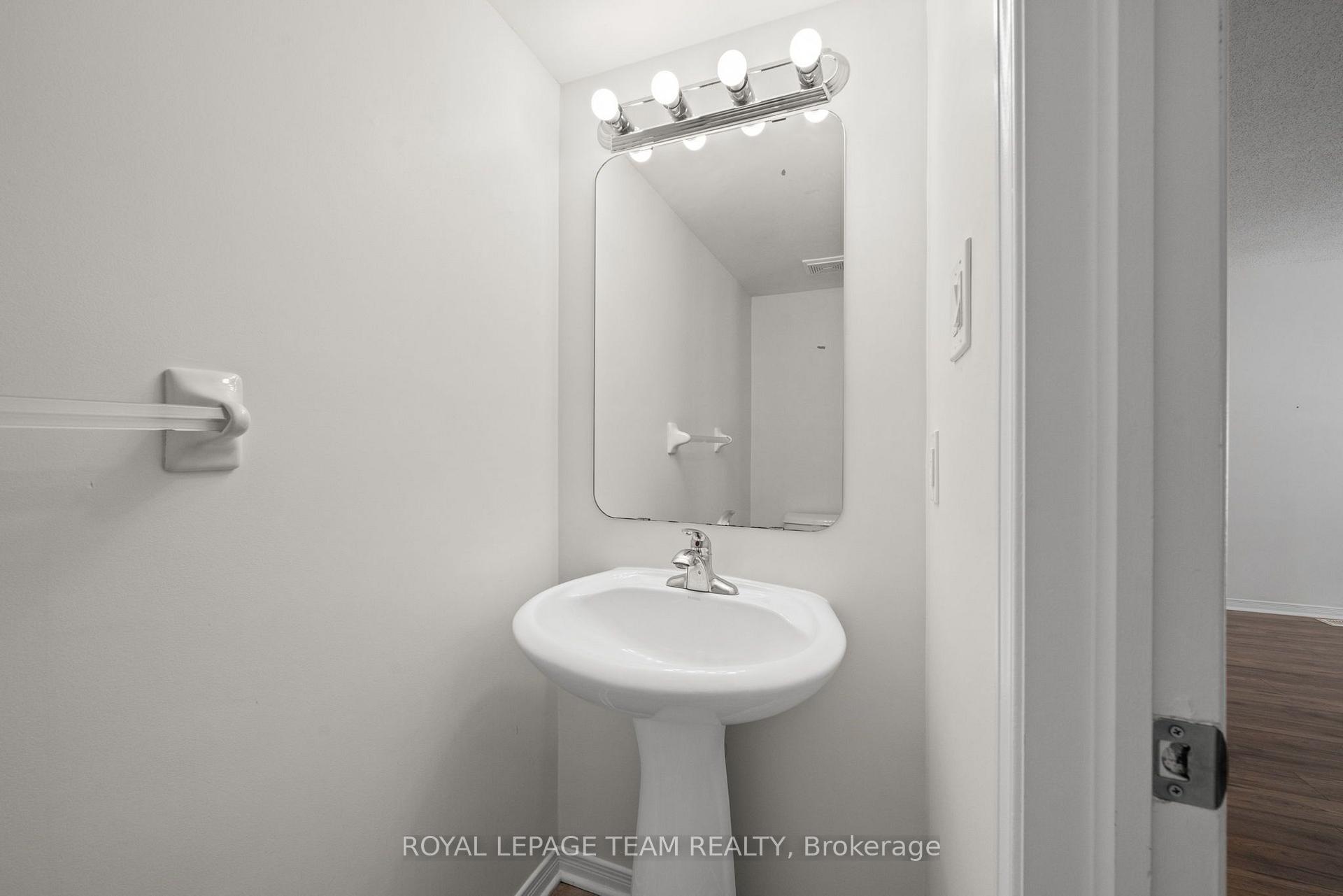 Photo 22 of 200 Keltie Private, Ottawa, Barrhaven - Longfields — HOMEH