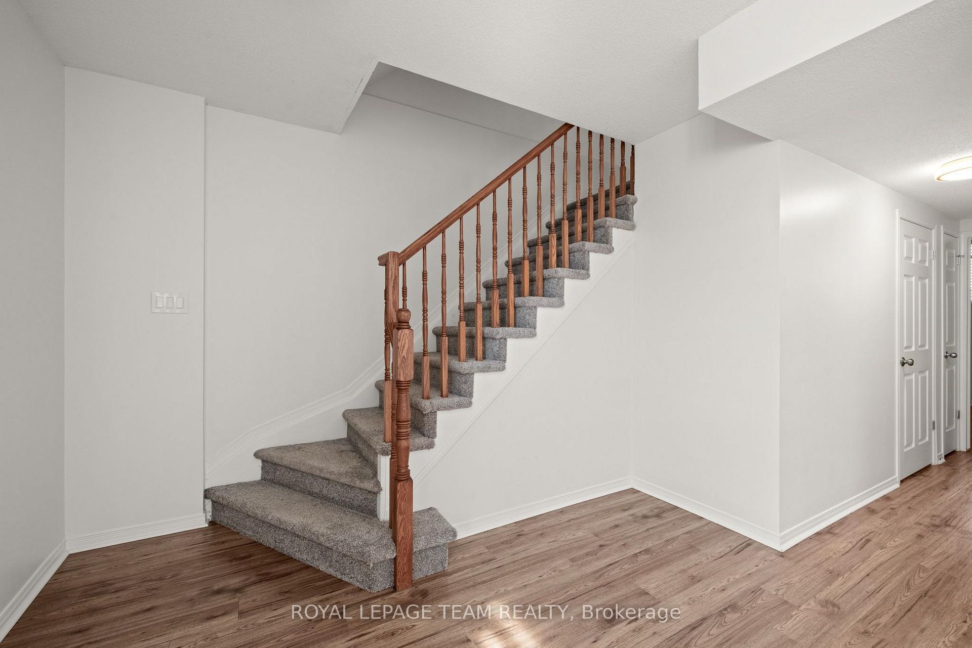 Photo 23 of 200 Keltie Private, Ottawa, Barrhaven - Longfields — HOMEH