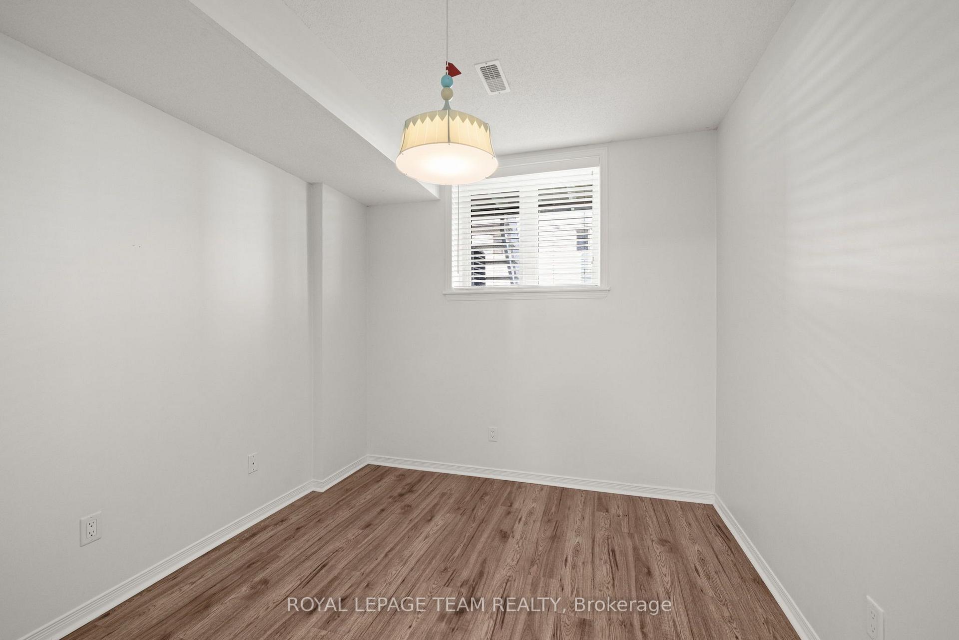 Photo 29 of 200 Keltie Private, Ottawa, Barrhaven - Longfields — HOMEH