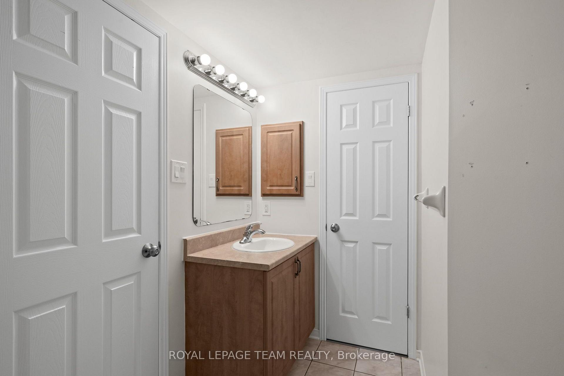 Photo 34 of 200 Keltie Private, Ottawa, Barrhaven - Longfields — HOMEH