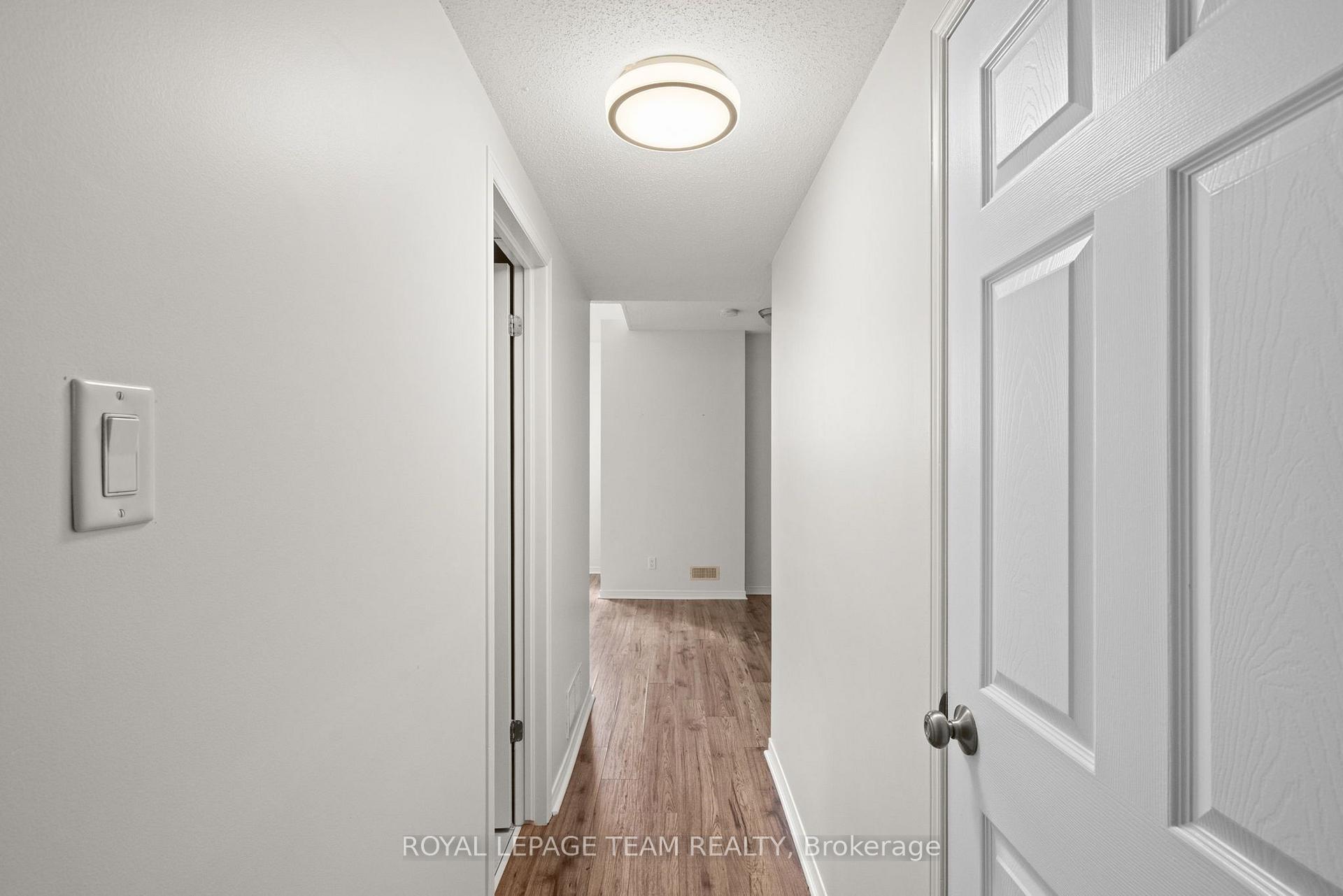 Photo 36 of 200 Keltie Private, Ottawa, Barrhaven - Longfields — HOMEH