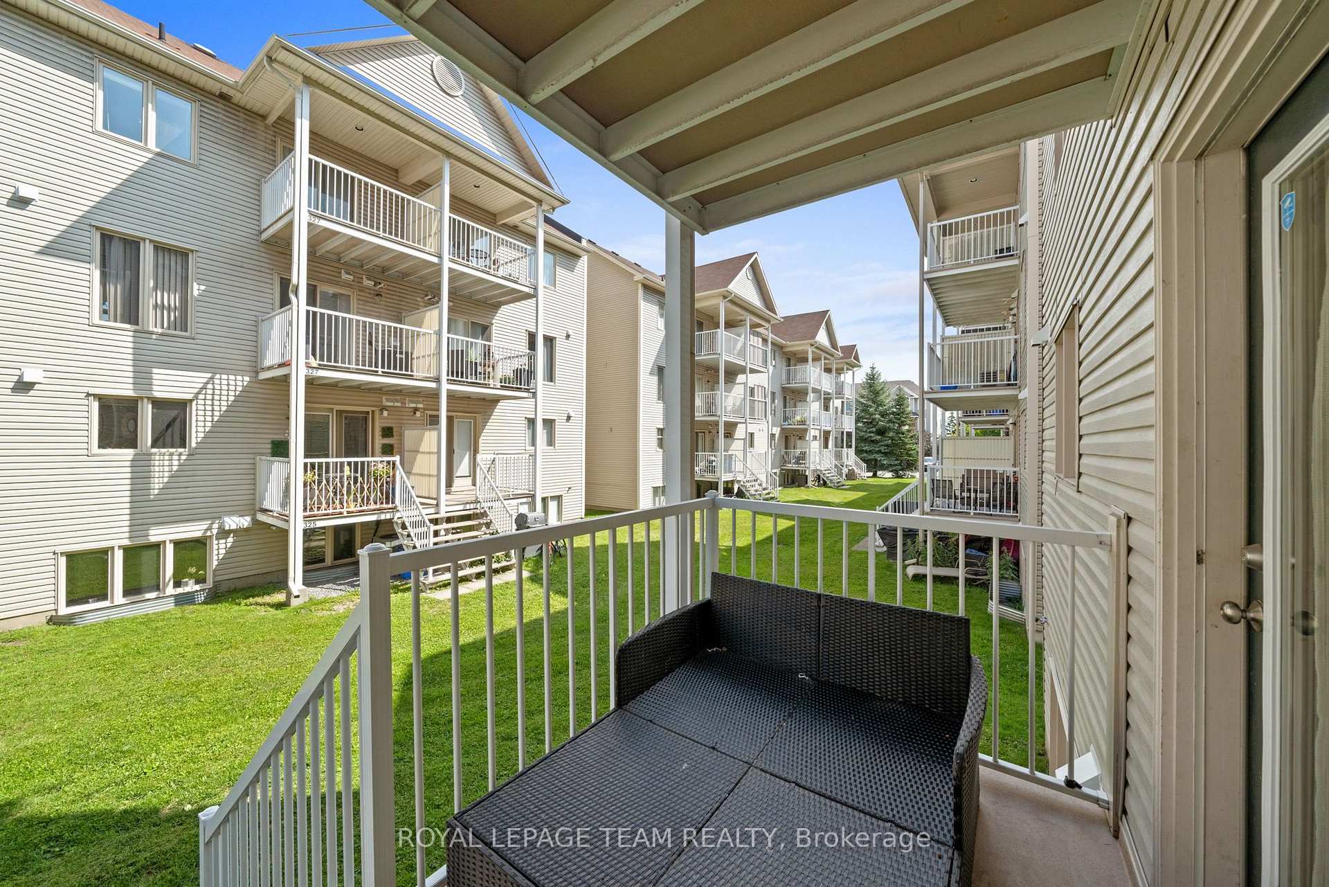 Photo 37 of 200 Keltie Private, Ottawa, Barrhaven - Longfields — HOMEH