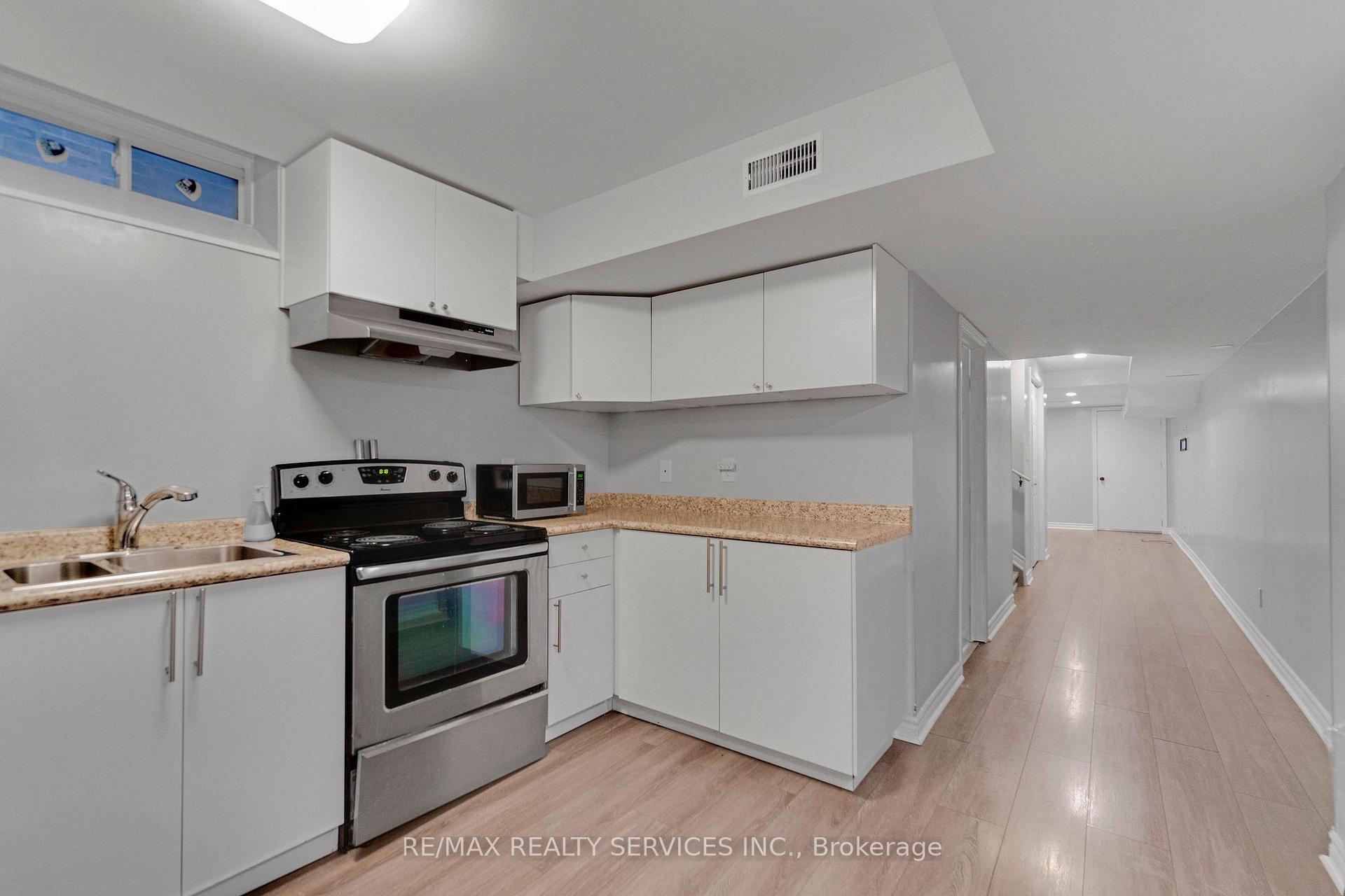 Photo 7 of Unit Bsmt, 28 Manzanita Crescent, Brampton, Northwest Brampton — HOMEH