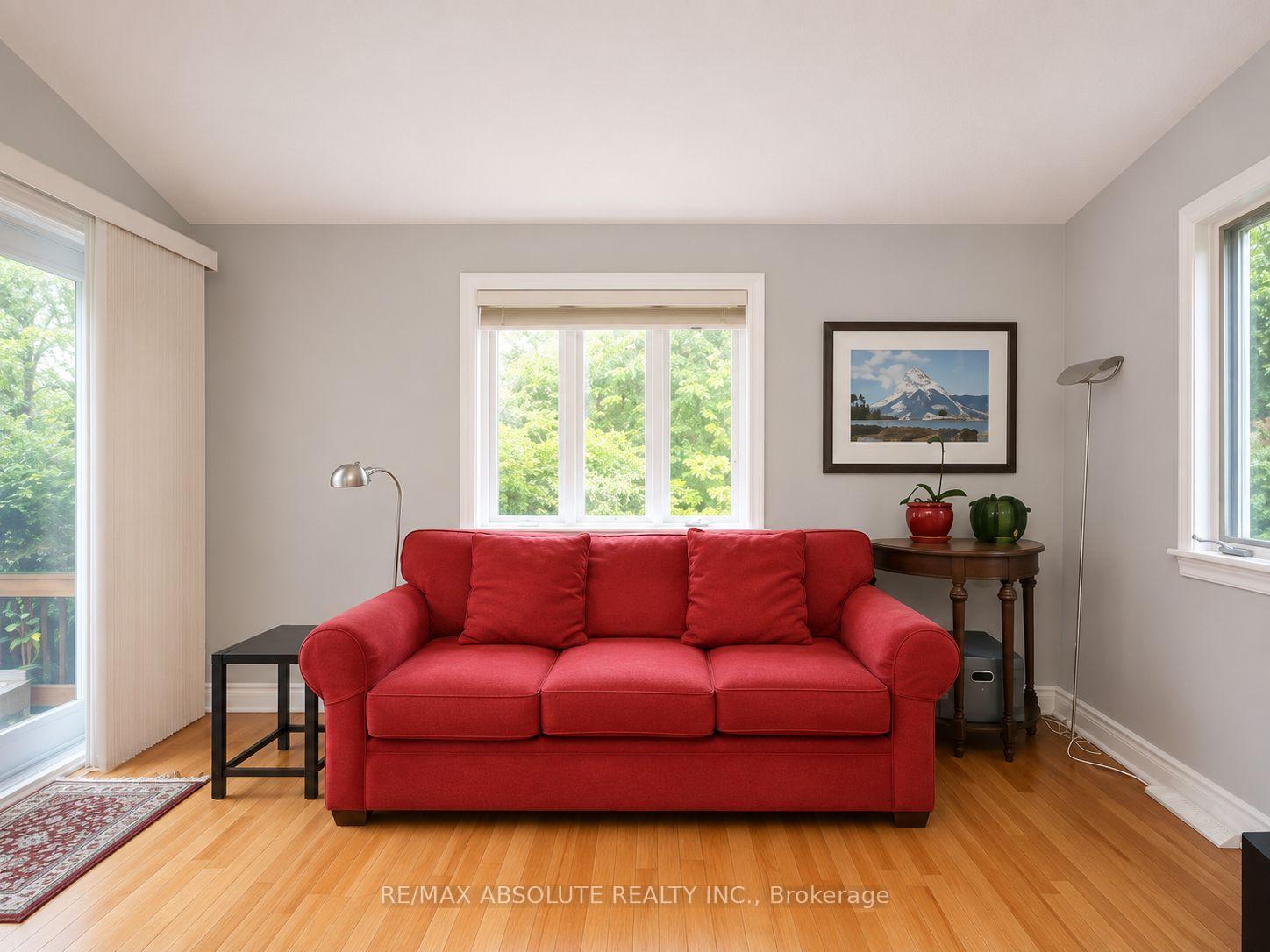 Photo 6 of 1 Arundel Avenue, Ottawa, Manor Park — HOMEH