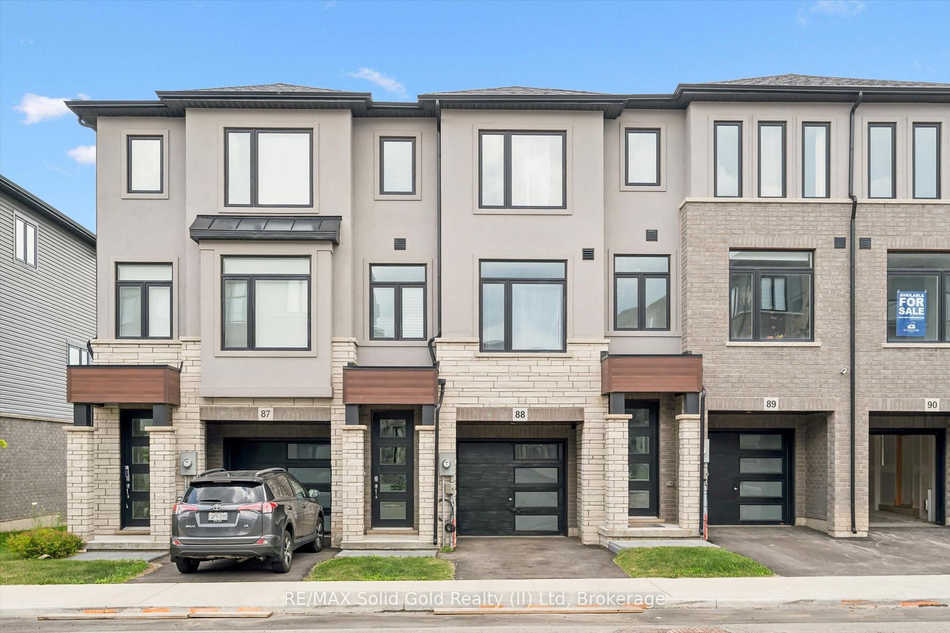 Front of 155 Equestrian Way