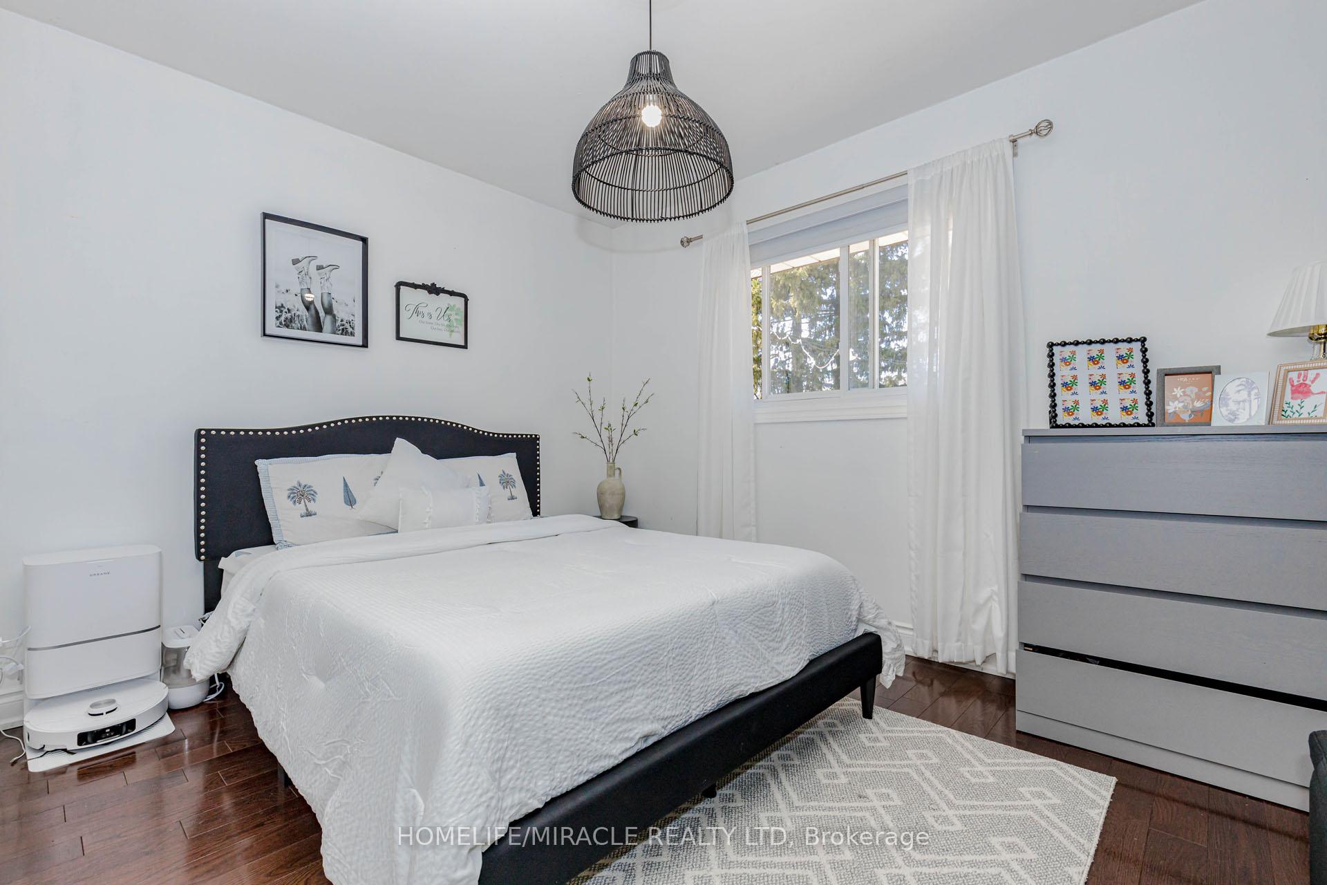 Photo 22 of 403 Delrex Boulevard, Halton Hills, Georgetown — HOMEH
