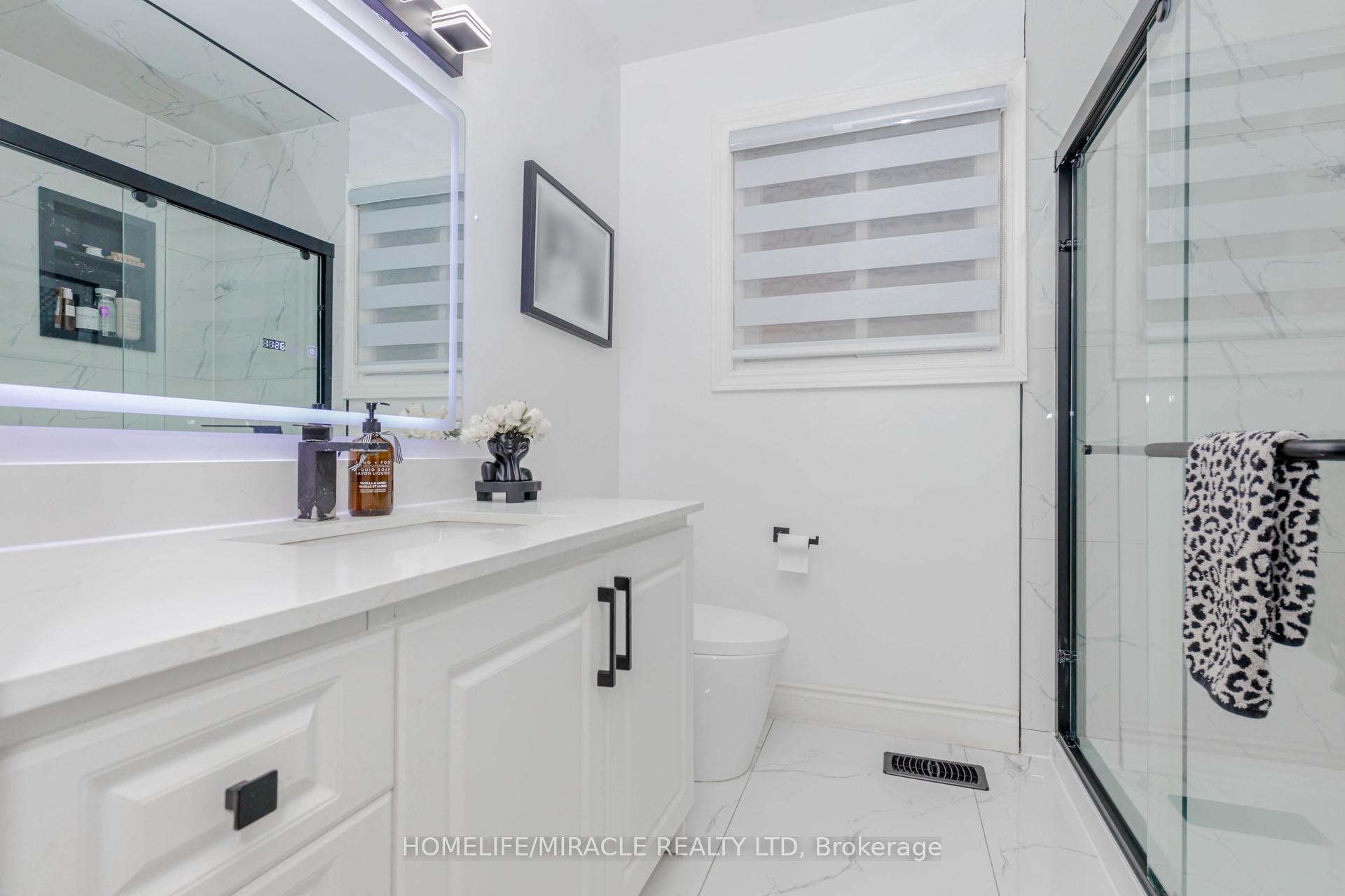 Photo 25 of 403 Delrex Boulevard, Halton Hills, Georgetown — HOMEH