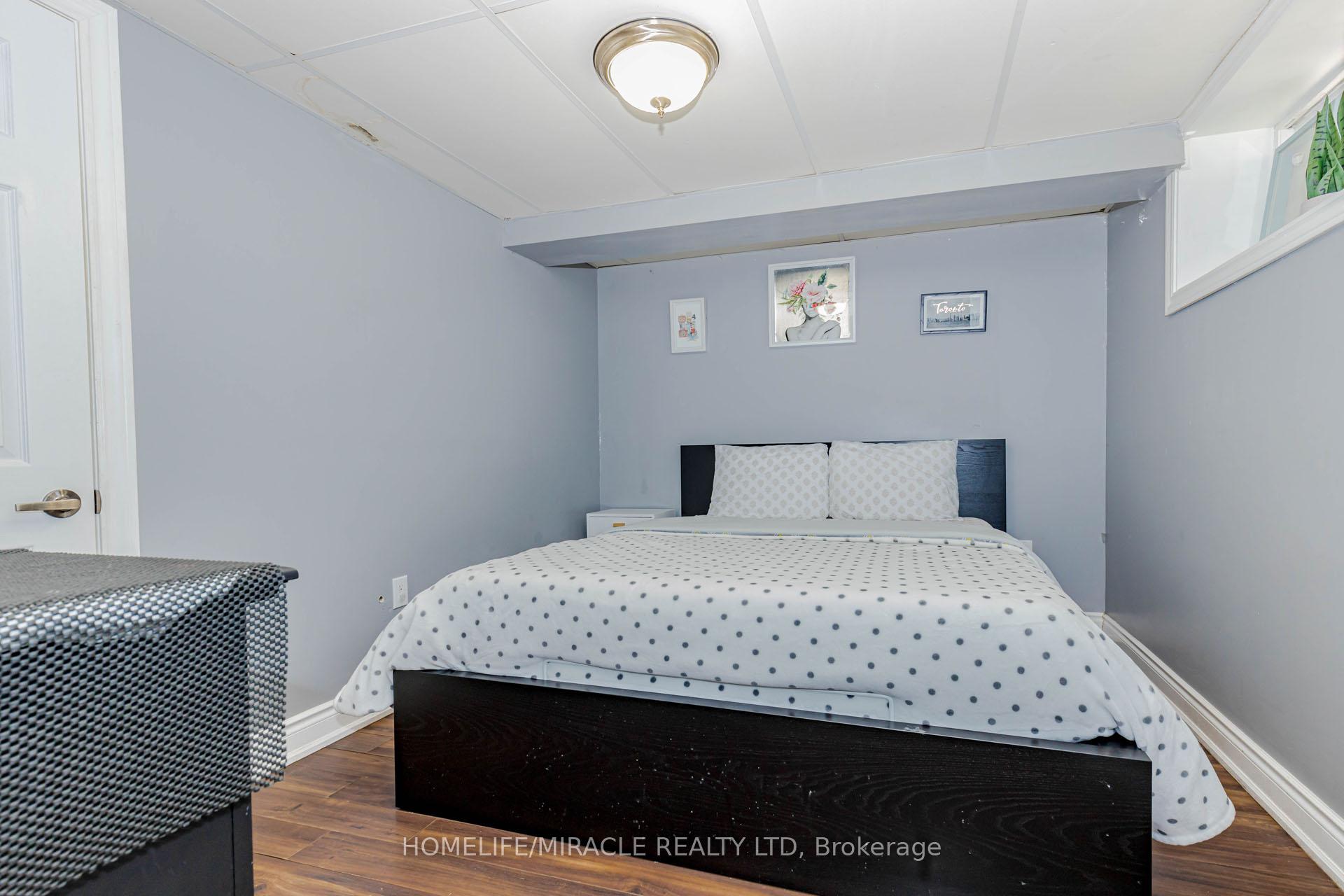 Photo 37 of 403 Delrex Boulevard, Halton Hills, Georgetown — HOMEH