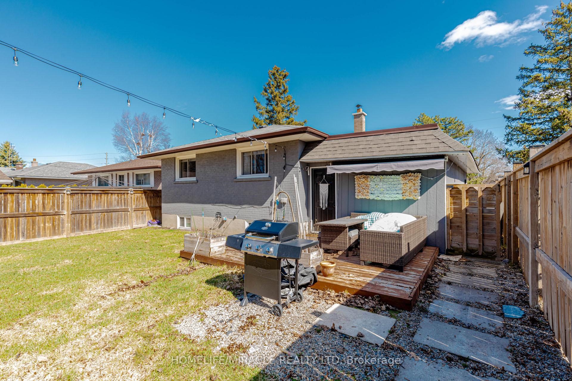 Photo 41 of 403 Delrex Boulevard, Halton Hills, Georgetown — HOMEH