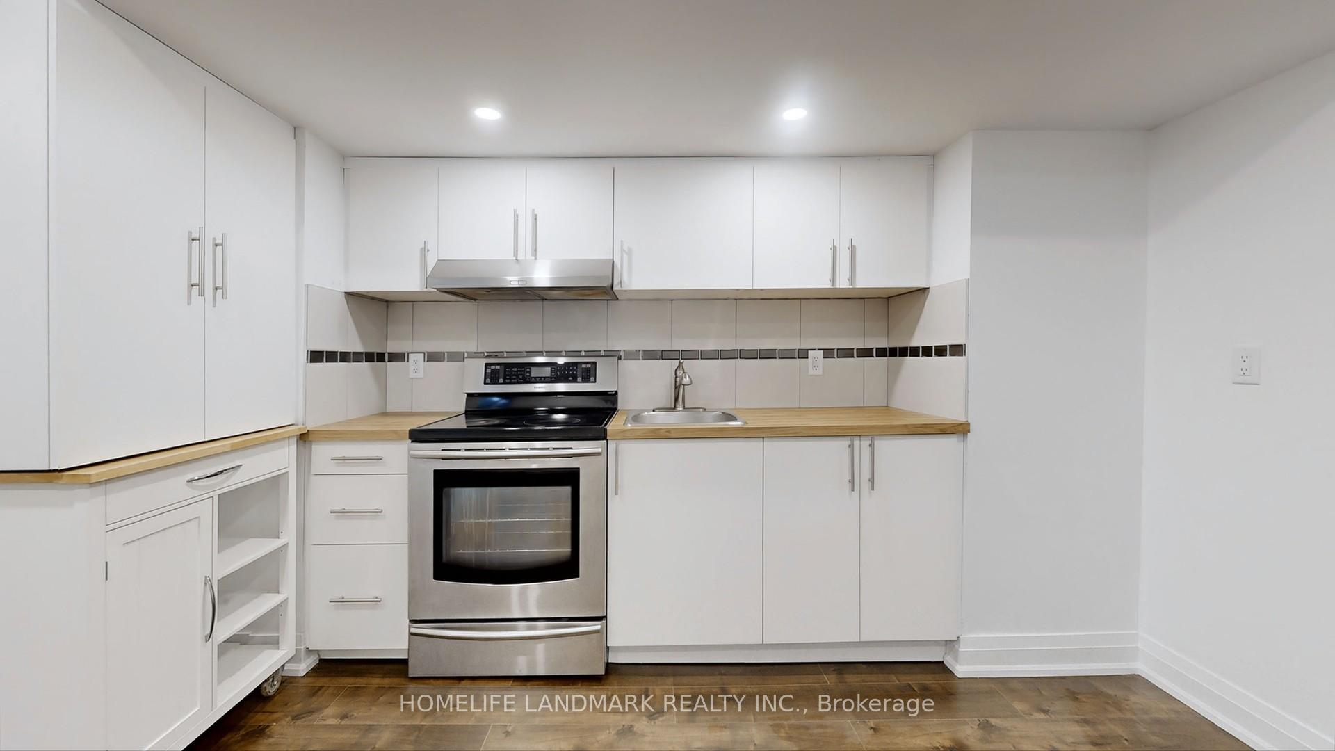 Photo 3 of Unit Unit 2, 1661 Mount Albert Road, East Gwillimbury, Sharon — HOMEH