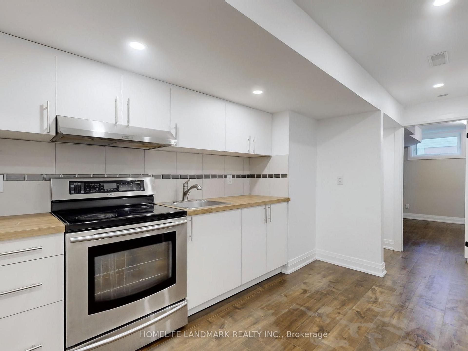 Photo 5 of Unit Unit 2, 1661 Mount Albert Road, East Gwillimbury, Sharon — HOMEH