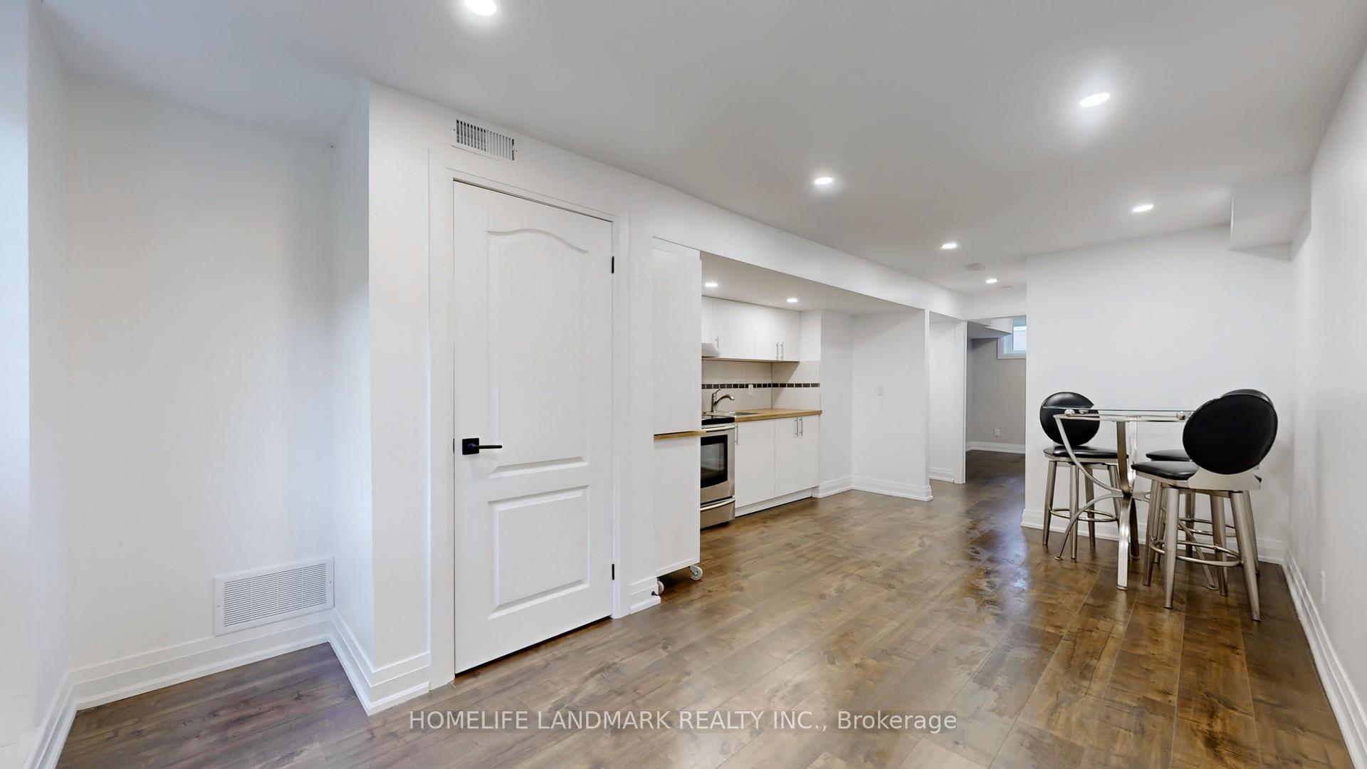 Photo 7 of Unit Unit 2, 1661 Mount Albert Road, East Gwillimbury, Sharon — HOMEH