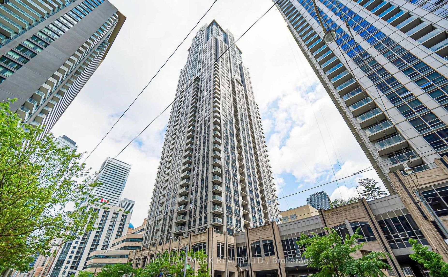 Front of Unit 2109, 763 Bay Street