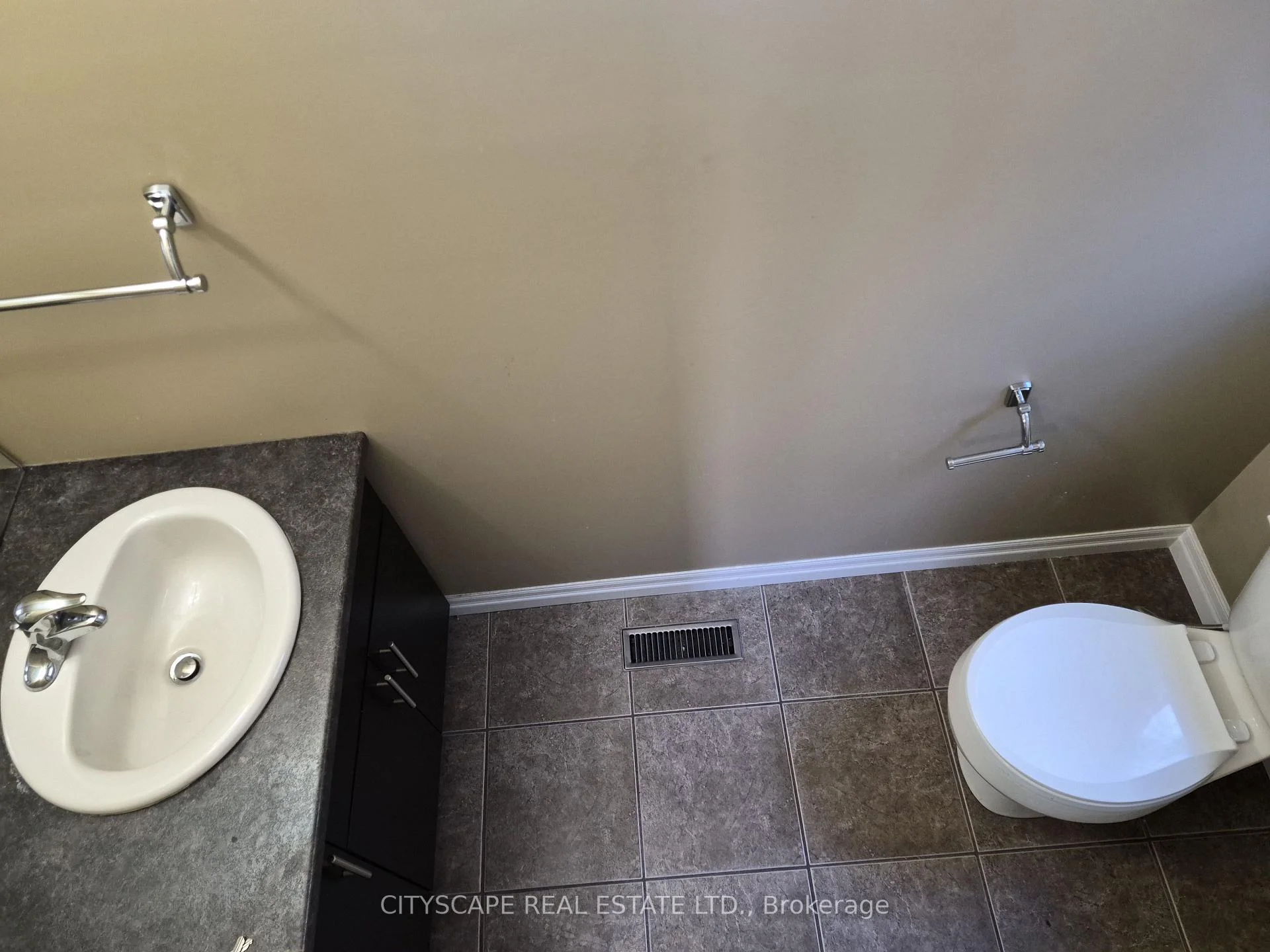 Photo 7 of Unit Suite 5, 112 North Centre Road, London, North B — HOMEH