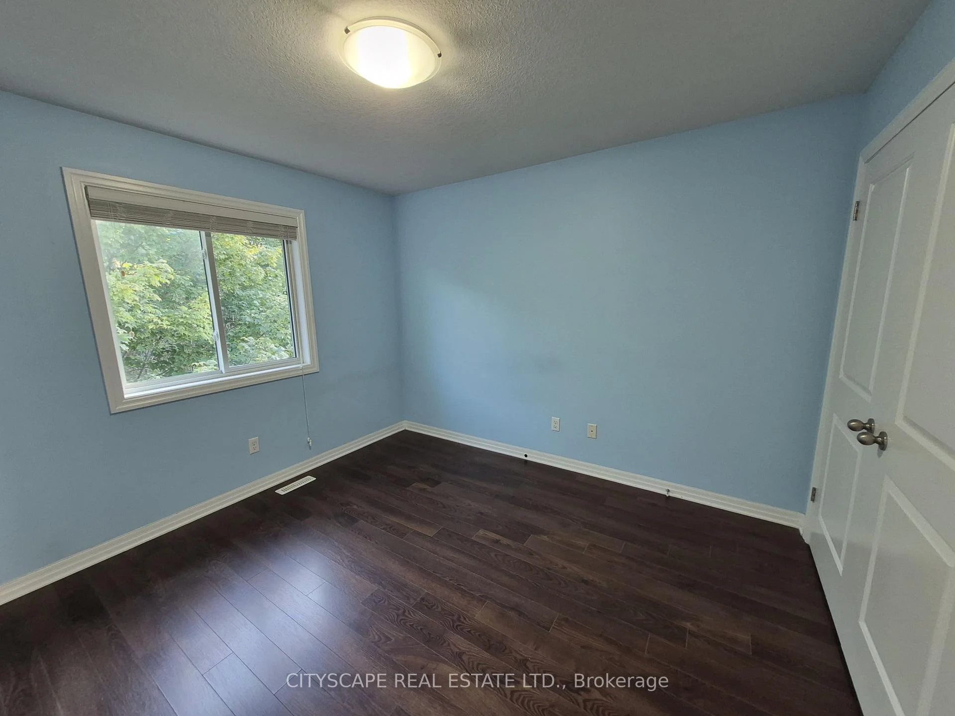 Photo 20 of Unit Suite 5, 112 North Centre Road, London, North B — HOMEH