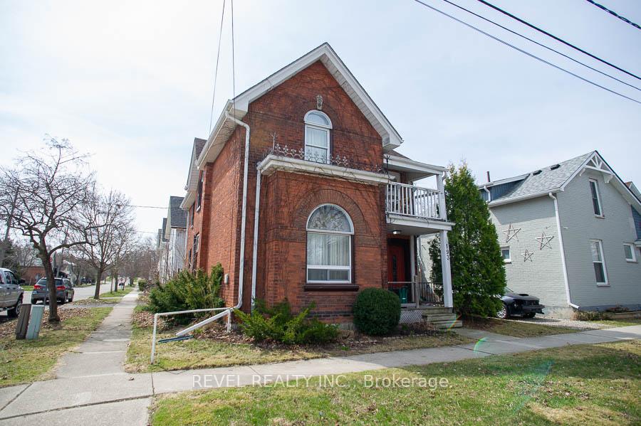 Front of Unit 1, 193 Chatham Street