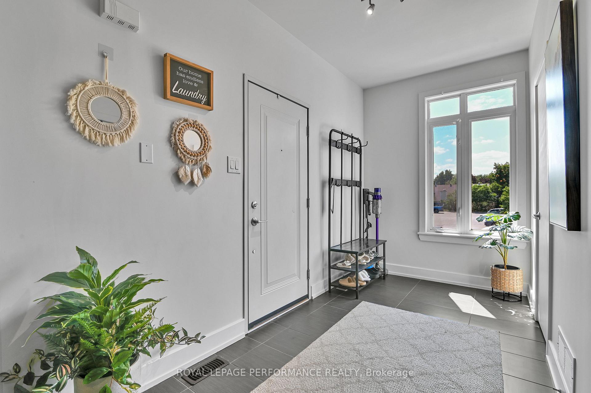 Photo 4 of Unit 23, 24 Bergeron Private, Ottawa, Chapel Hill — HOMEH