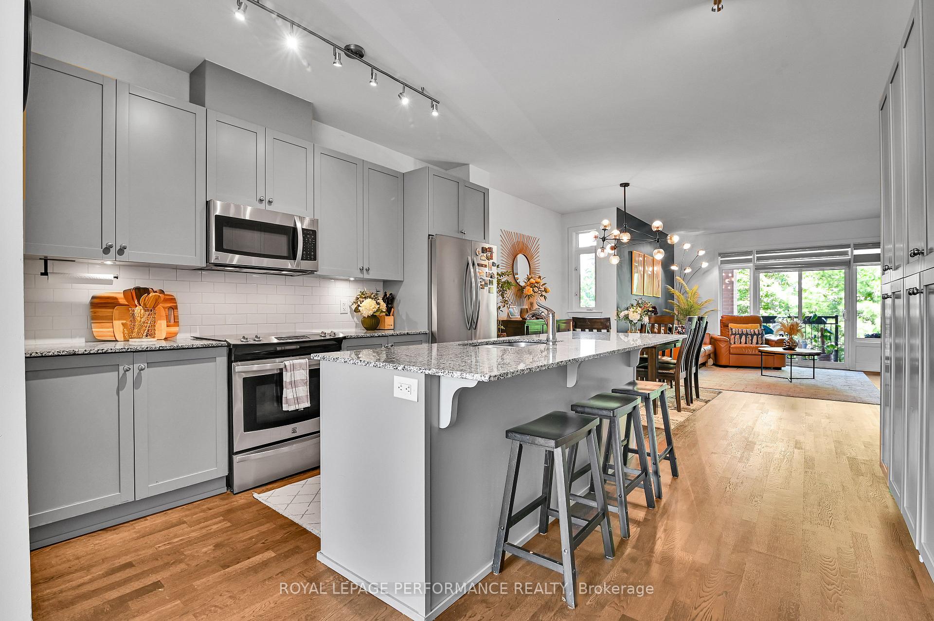 Photo 8 of Unit 23, 24 Bergeron Private, Ottawa, Chapel Hill — HOMEH