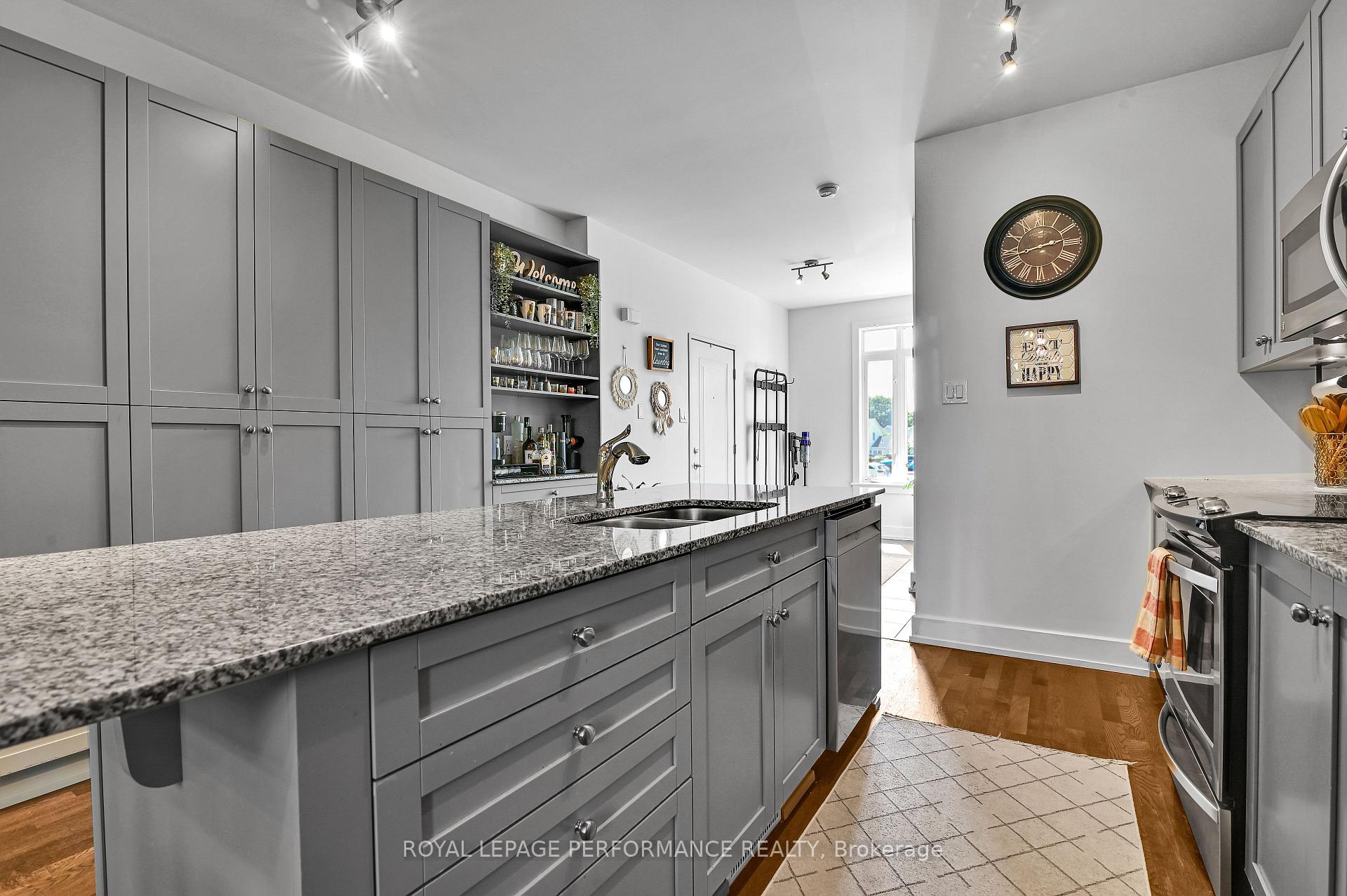 Photo 10 of Unit 23, 24 Bergeron Private, Ottawa, Chapel Hill — HOMEH
