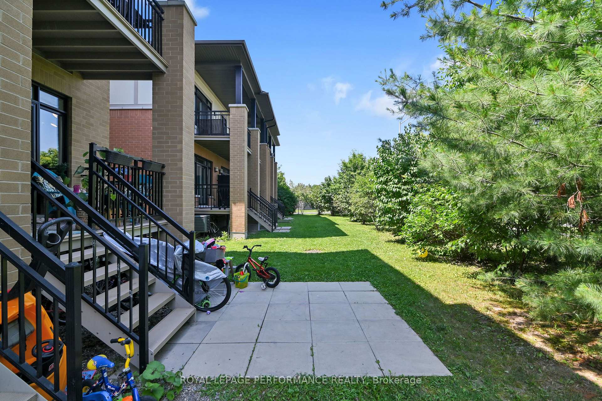 Photo 33 of Unit 23, 24 Bergeron Private, Ottawa, Chapel Hill — HOMEH