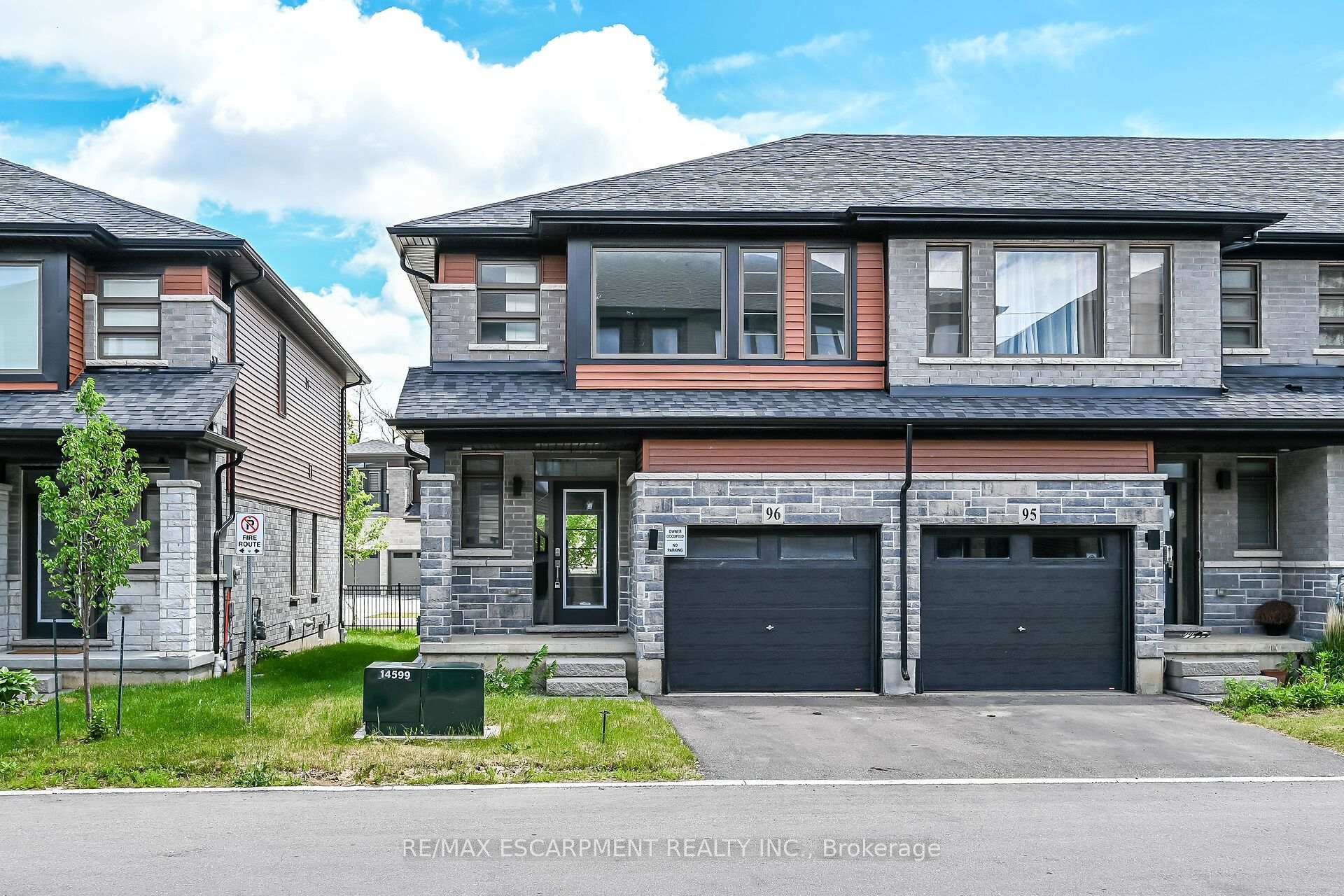 Front of Unit 96, 120 Court Drive