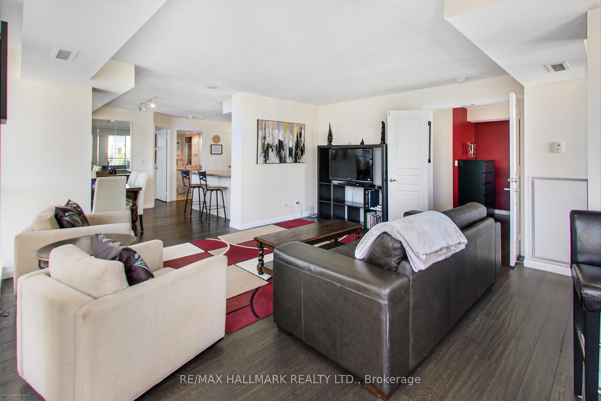 Photo 3 of Unit PH09, 140 Simcoe Street, Toronto, Waterfront Communities — HOMEH