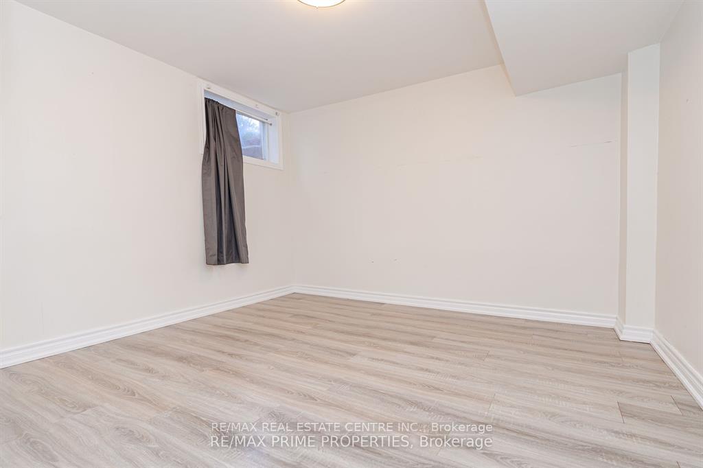 Photo 23 of 492 Pinegrove Road, Oakville, West — HOMEH