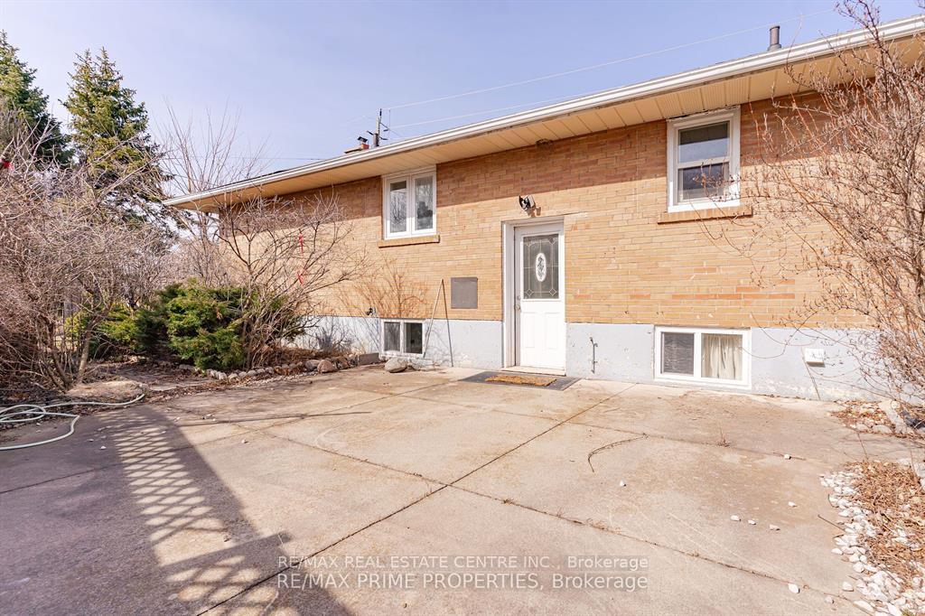 Photo 25 of 492 Pinegrove Road, Oakville, West — HOMEH