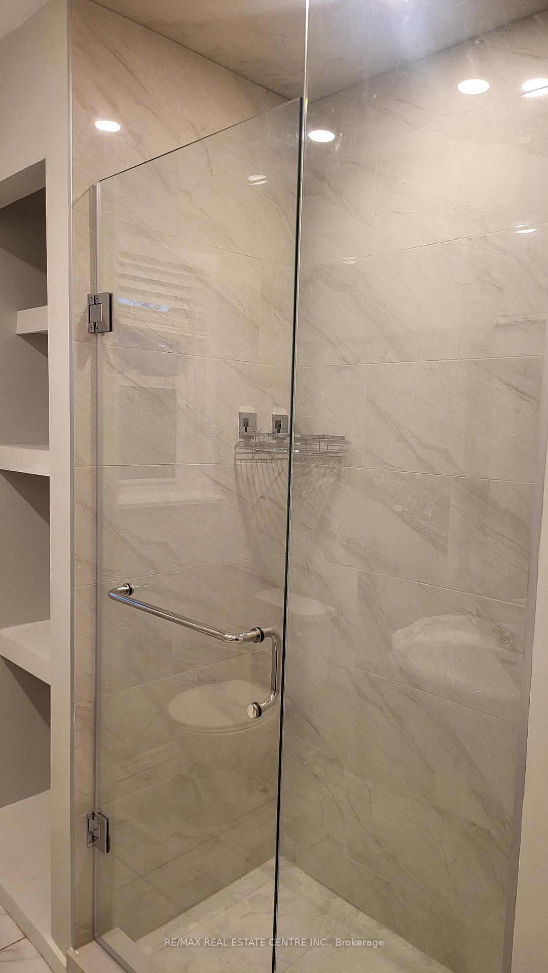 Photo 30 of 492 Pinegrove Road, Oakville, West — HOMEH