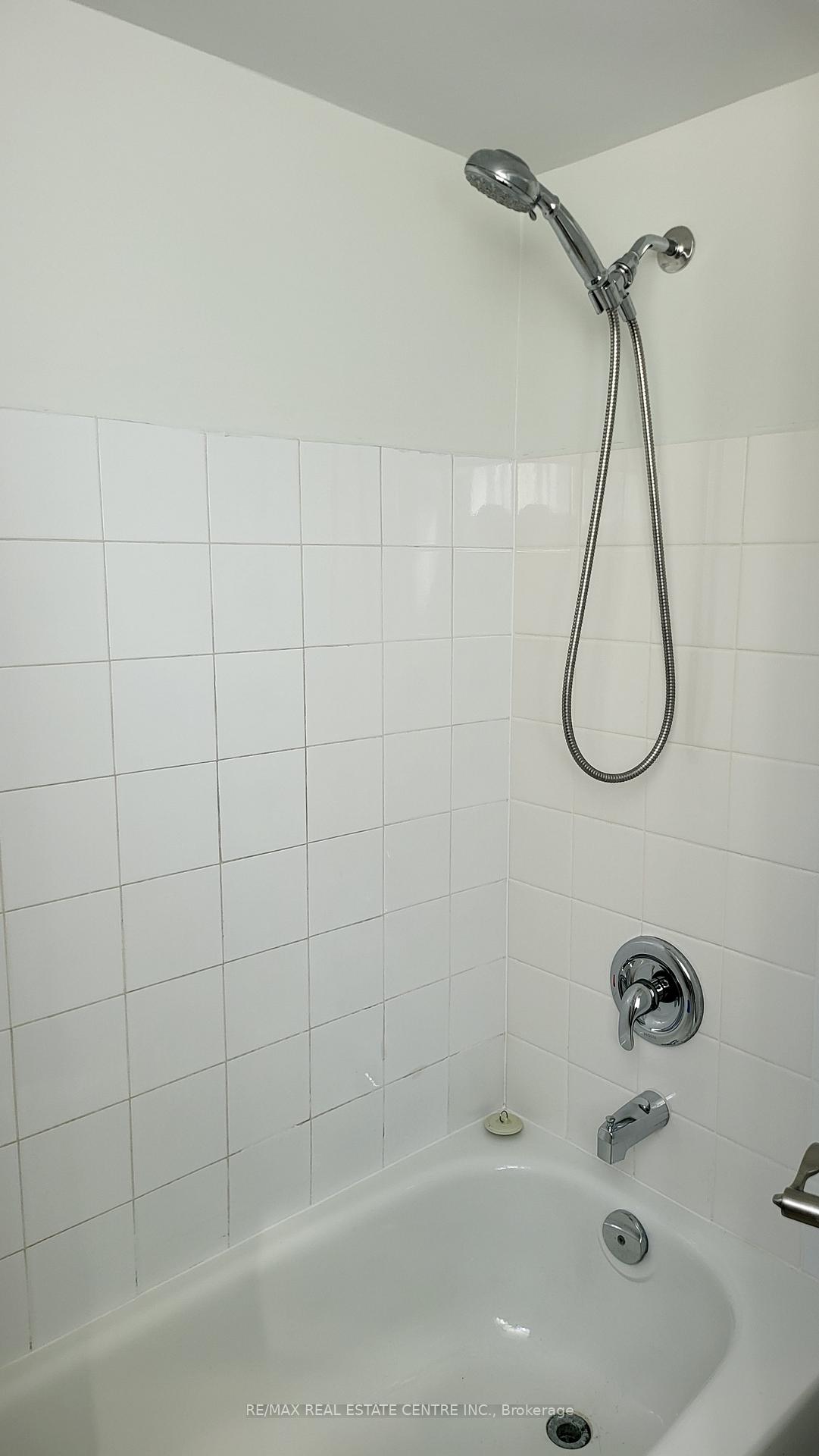 Photo 34 of 492 Pinegrove Road, Oakville, West — HOMEH