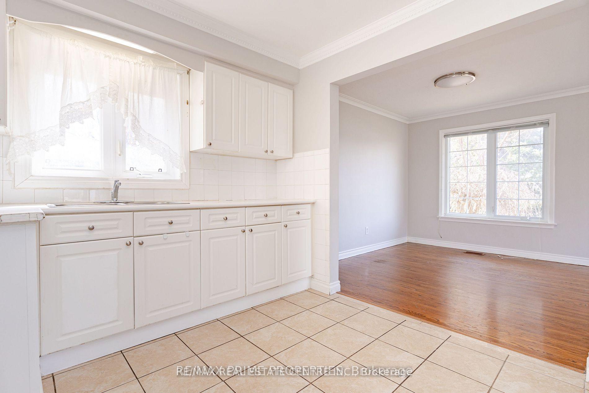 Photo 38 of 492 Pinegrove Road, Oakville, West — HOMEH