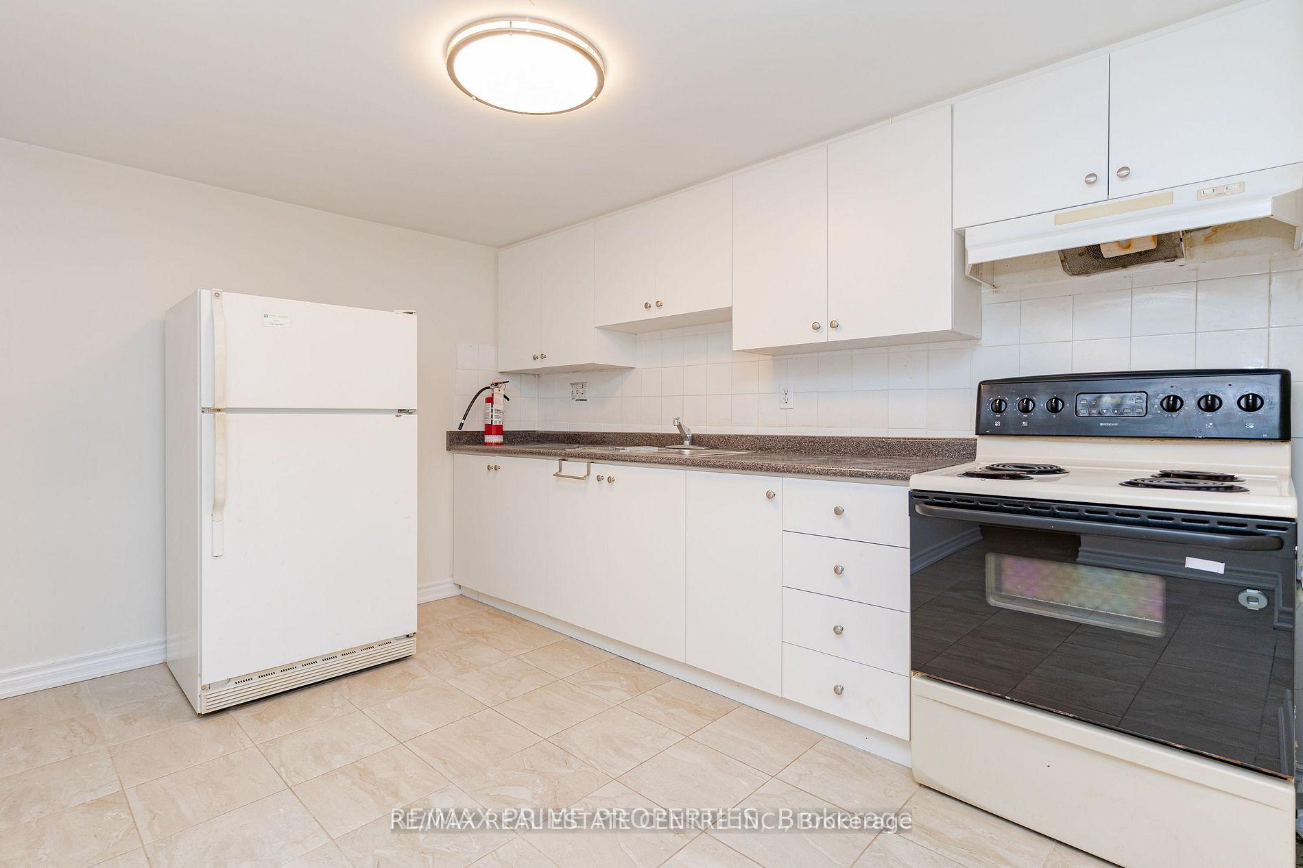 Photo 39 of 492 Pinegrove Road, Oakville, West — HOMEH