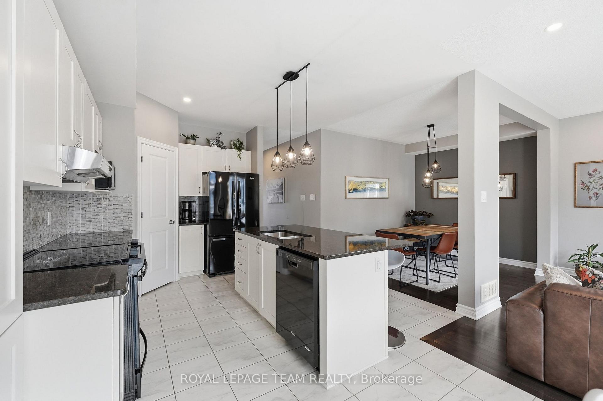 Photo 15 of 262 Hepatica Way, Ottawa, Avalon West — HOMEH