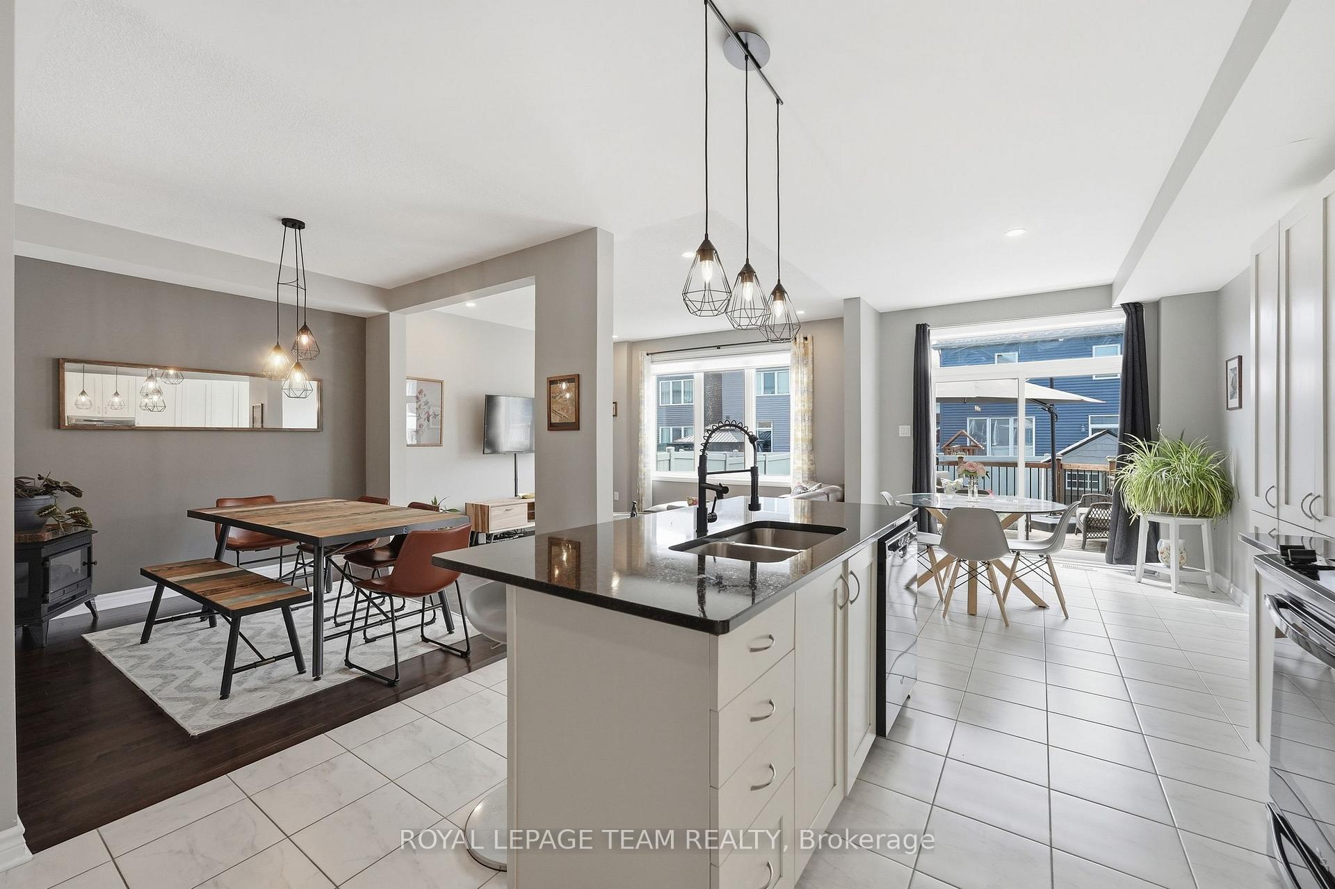 Photo 17 of 262 Hepatica Way, Ottawa, Avalon West — HOMEH