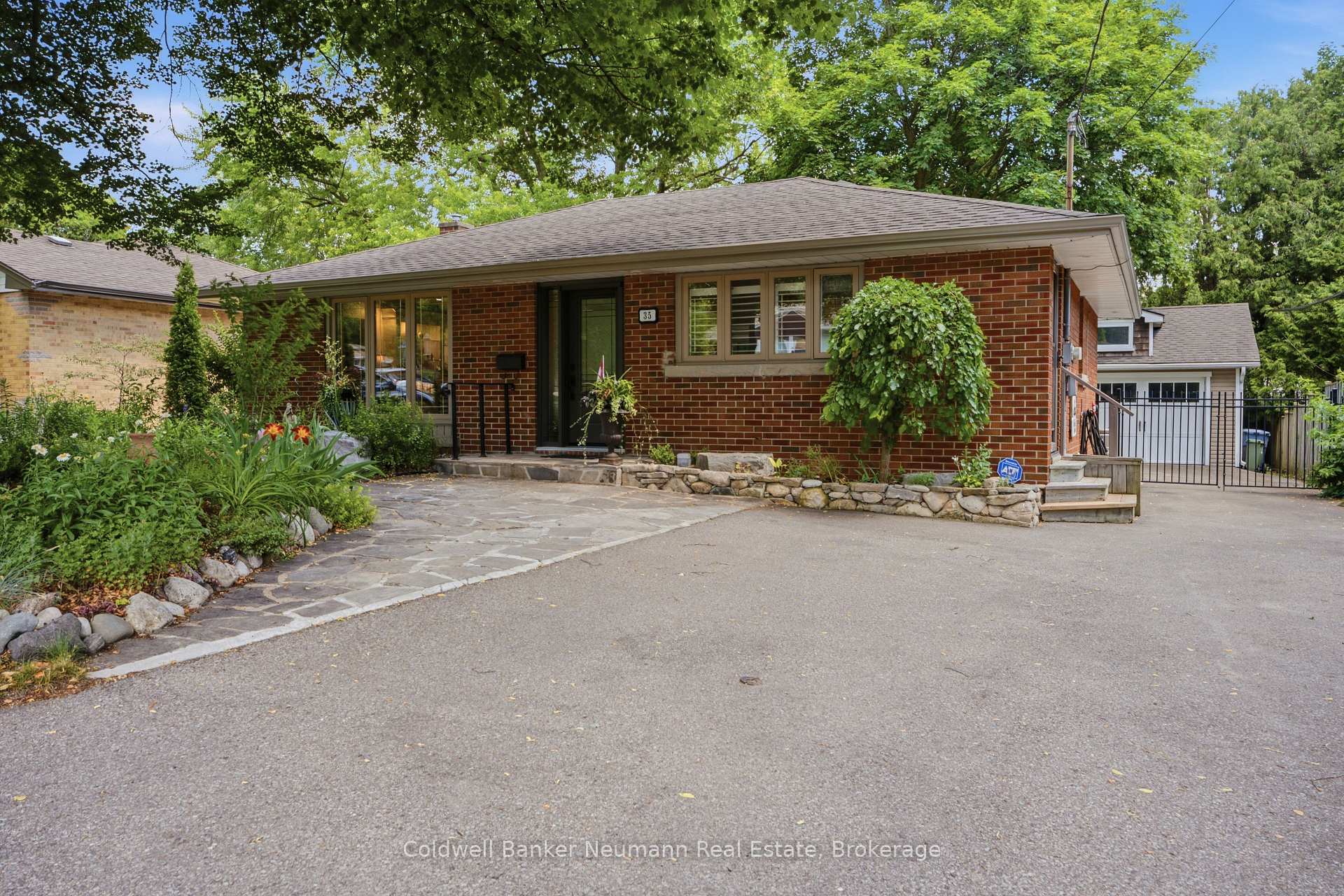 Photo 1 of 35 Gladstone Avenue, Guelph, Riverside Park — HOMEH