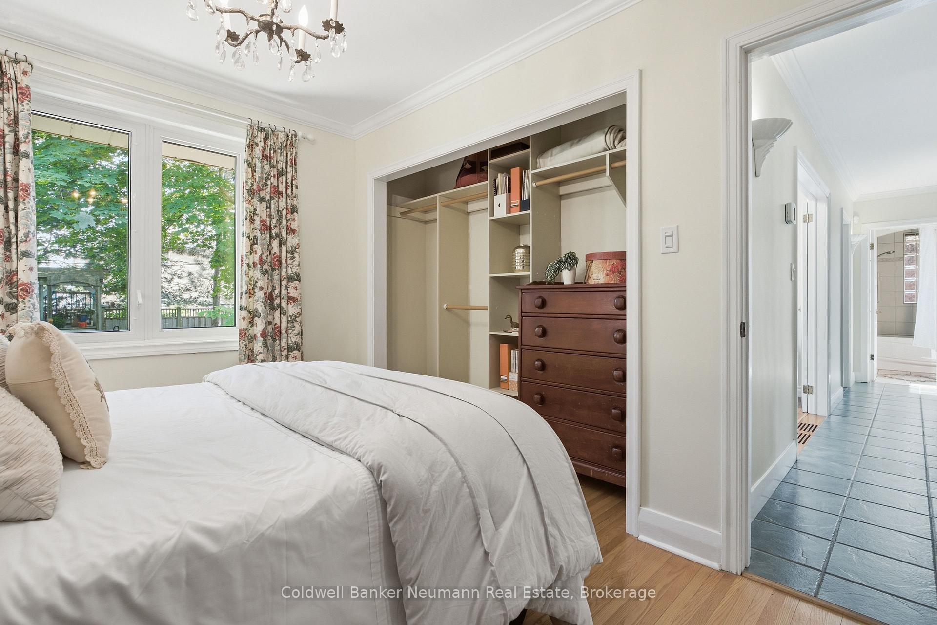 Photo 9 of 35 Gladstone Avenue, Guelph, Riverside Park — HOMEH