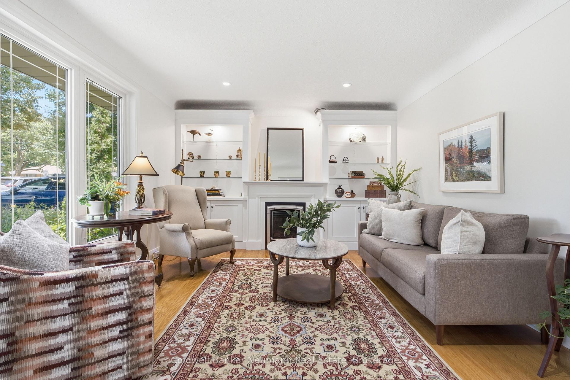 Photo 10 of 35 Gladstone Avenue, Guelph, Riverside Park — HOMEH
