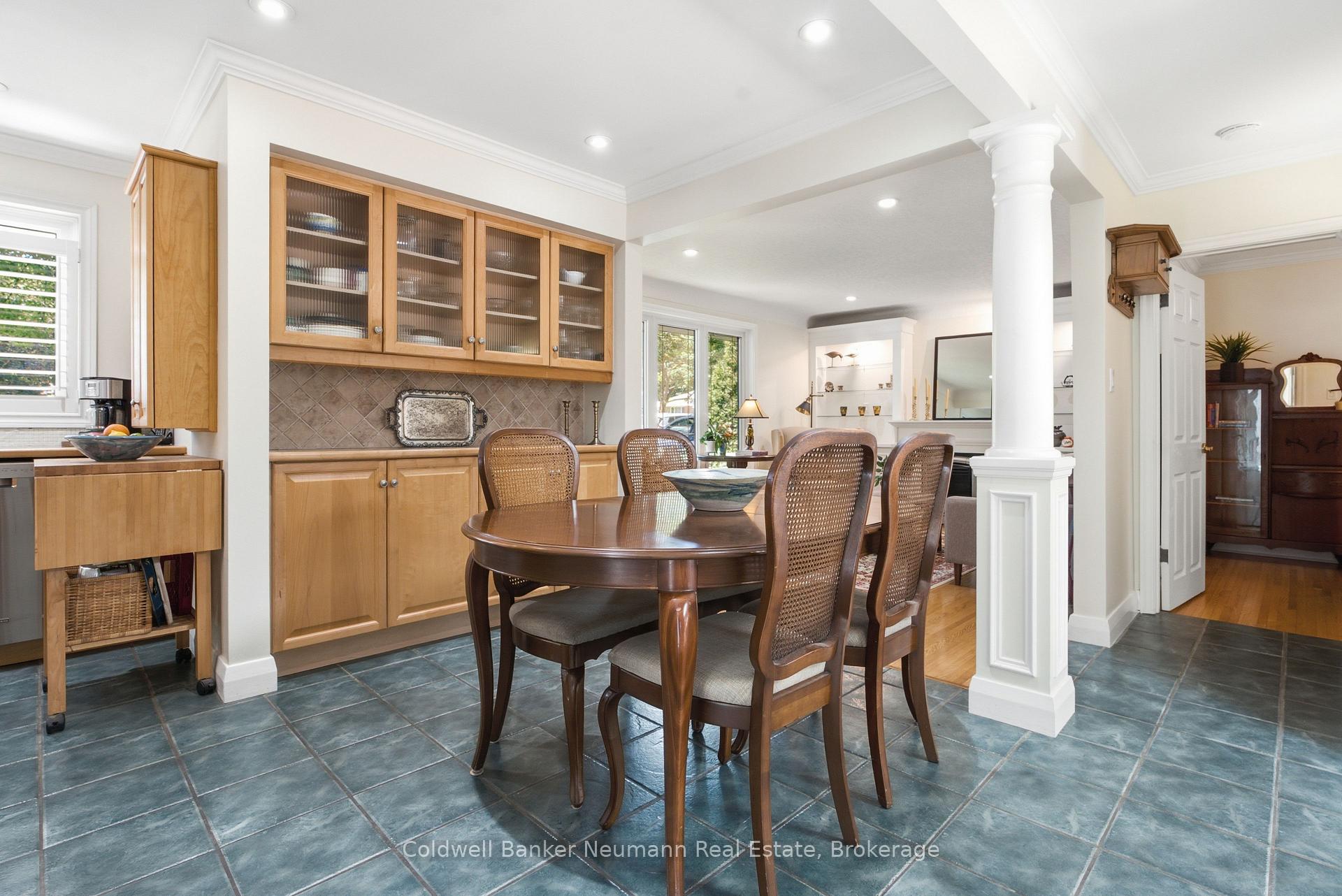Photo 15 of 35 Gladstone Avenue, Guelph, Riverside Park — HOMEH