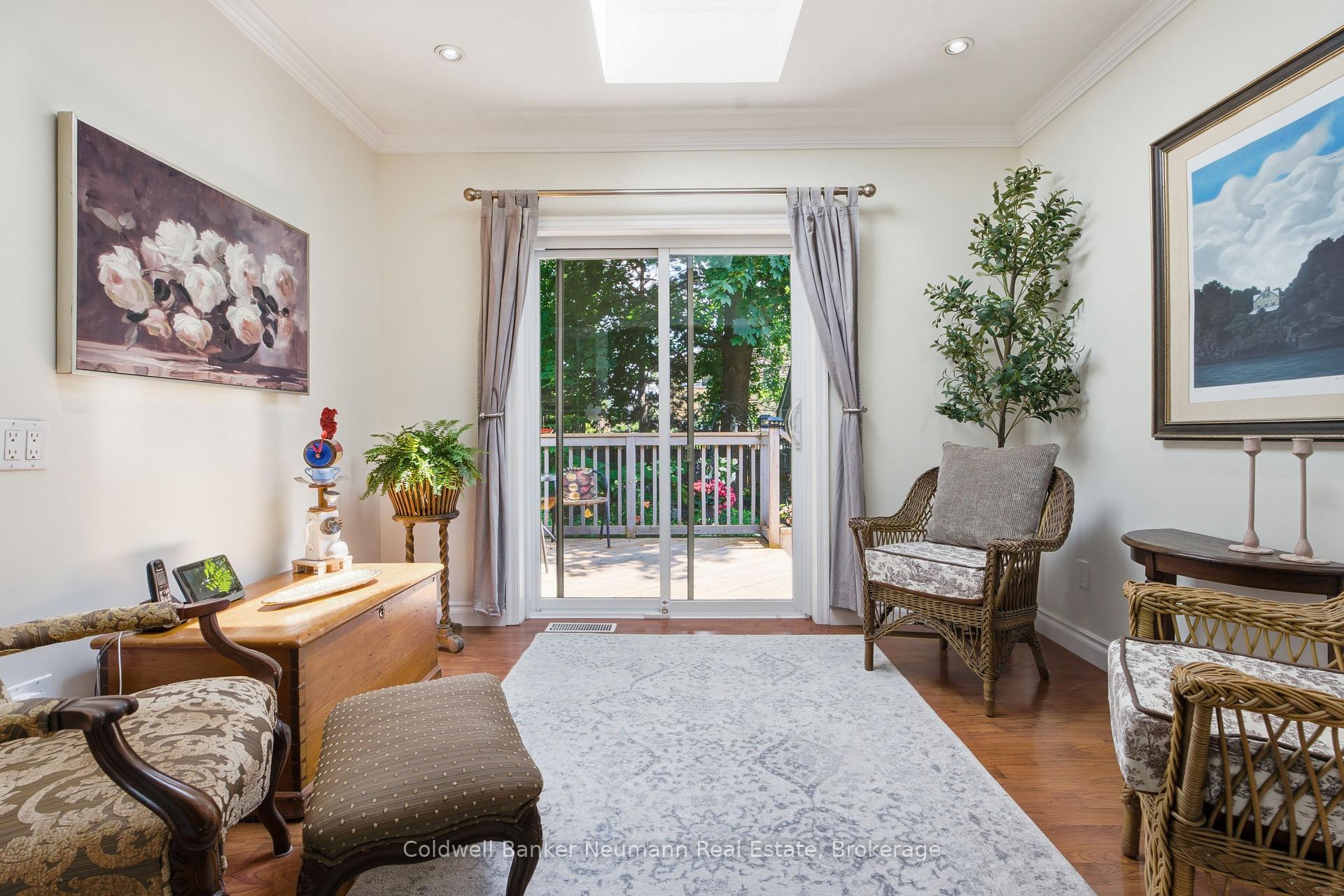 Photo 17 of 35 Gladstone Avenue, Guelph, Riverside Park — HOMEH