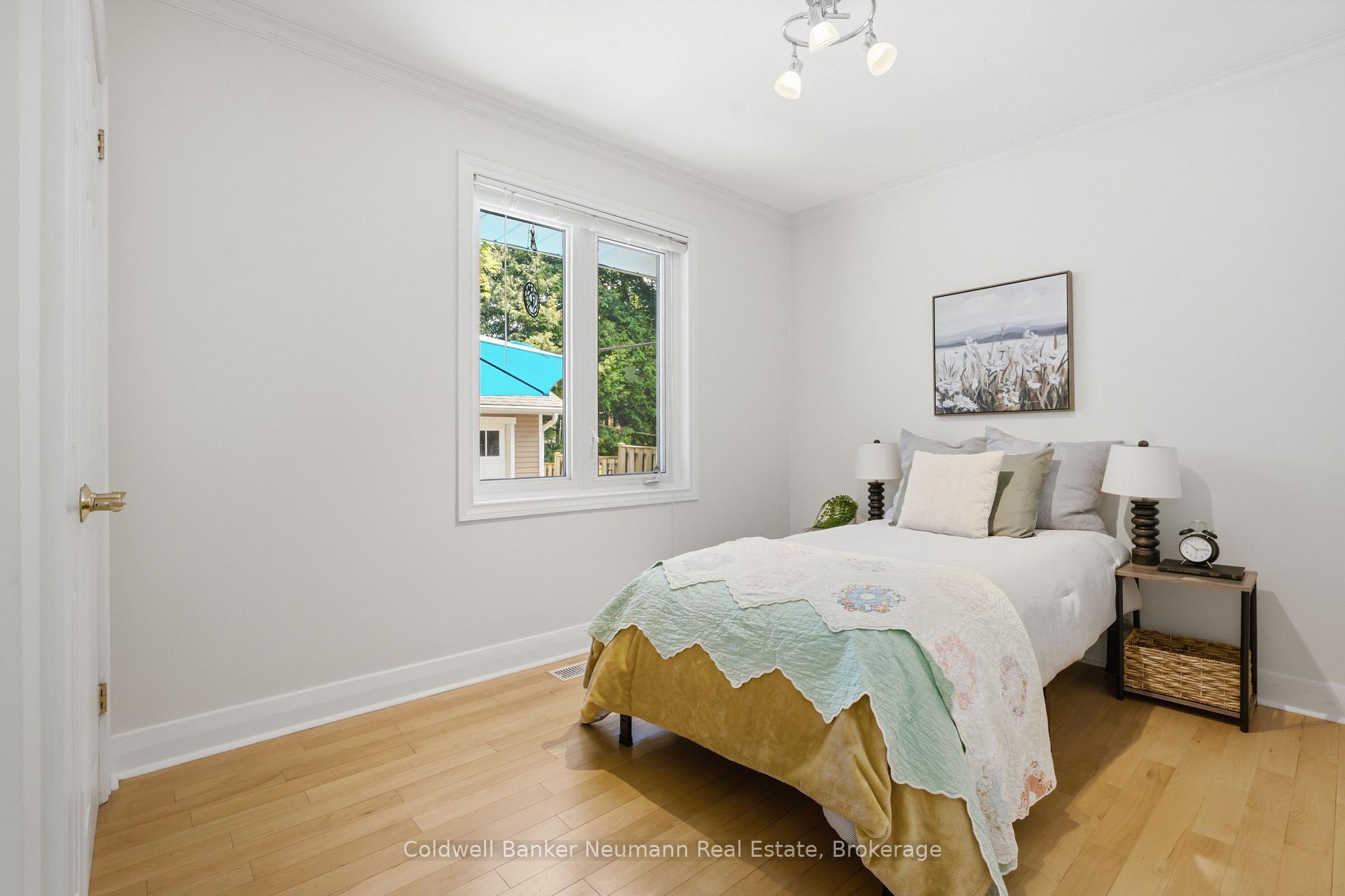 Photo 18 of 35 Gladstone Avenue, Guelph, Riverside Park — HOMEH