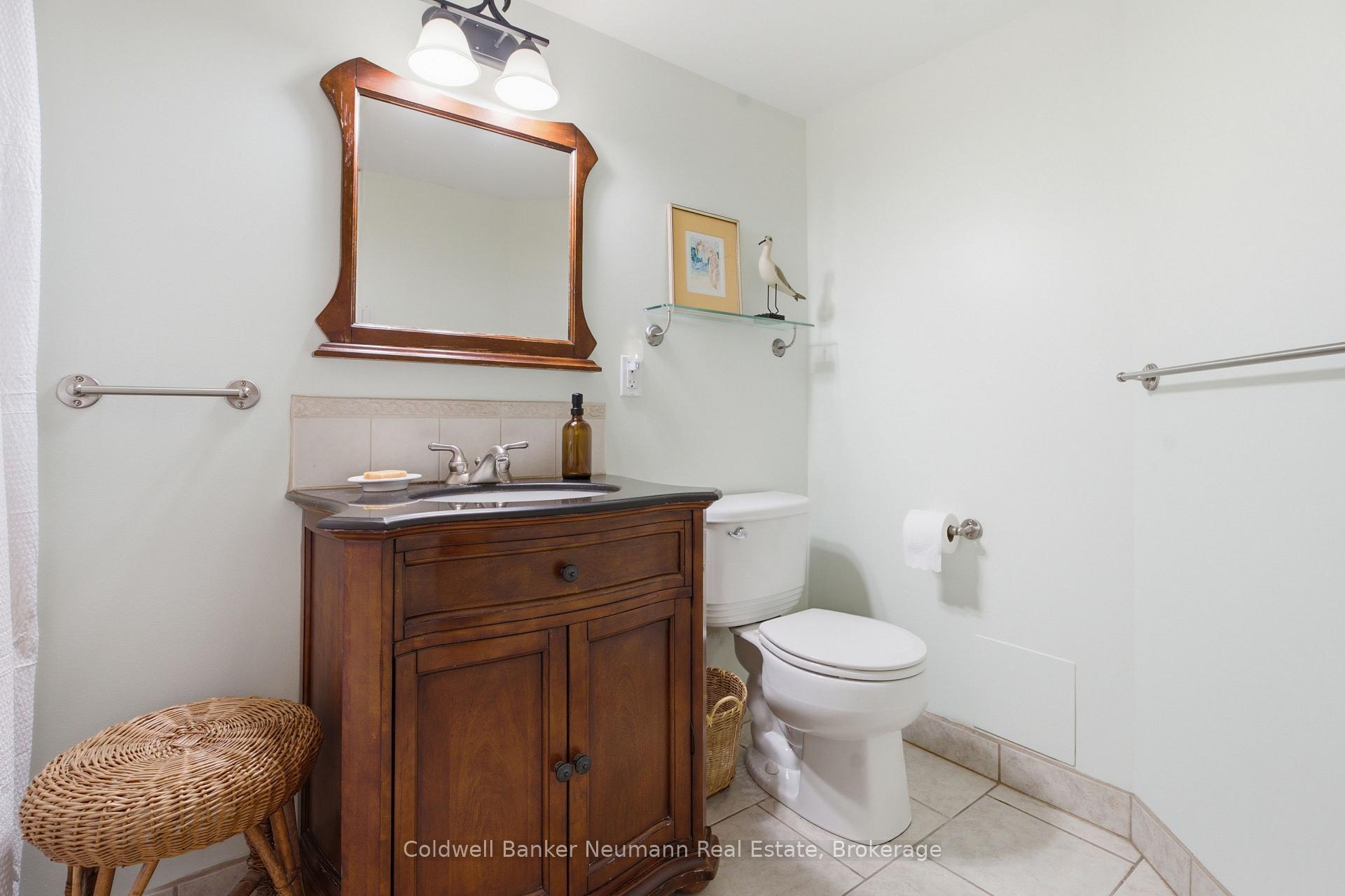 Photo 20 of 35 Gladstone Avenue, Guelph, Riverside Park — HOMEH