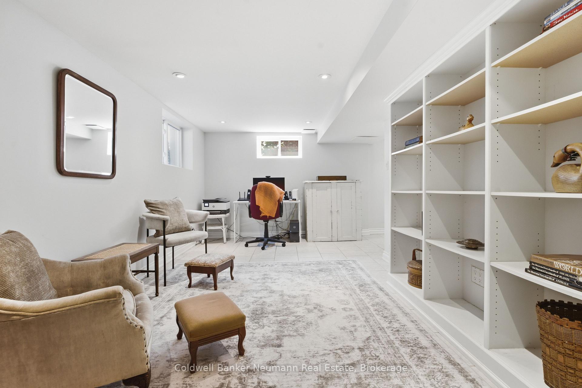 Photo 25 of 35 Gladstone Avenue, Guelph, Riverside Park — HOMEH
