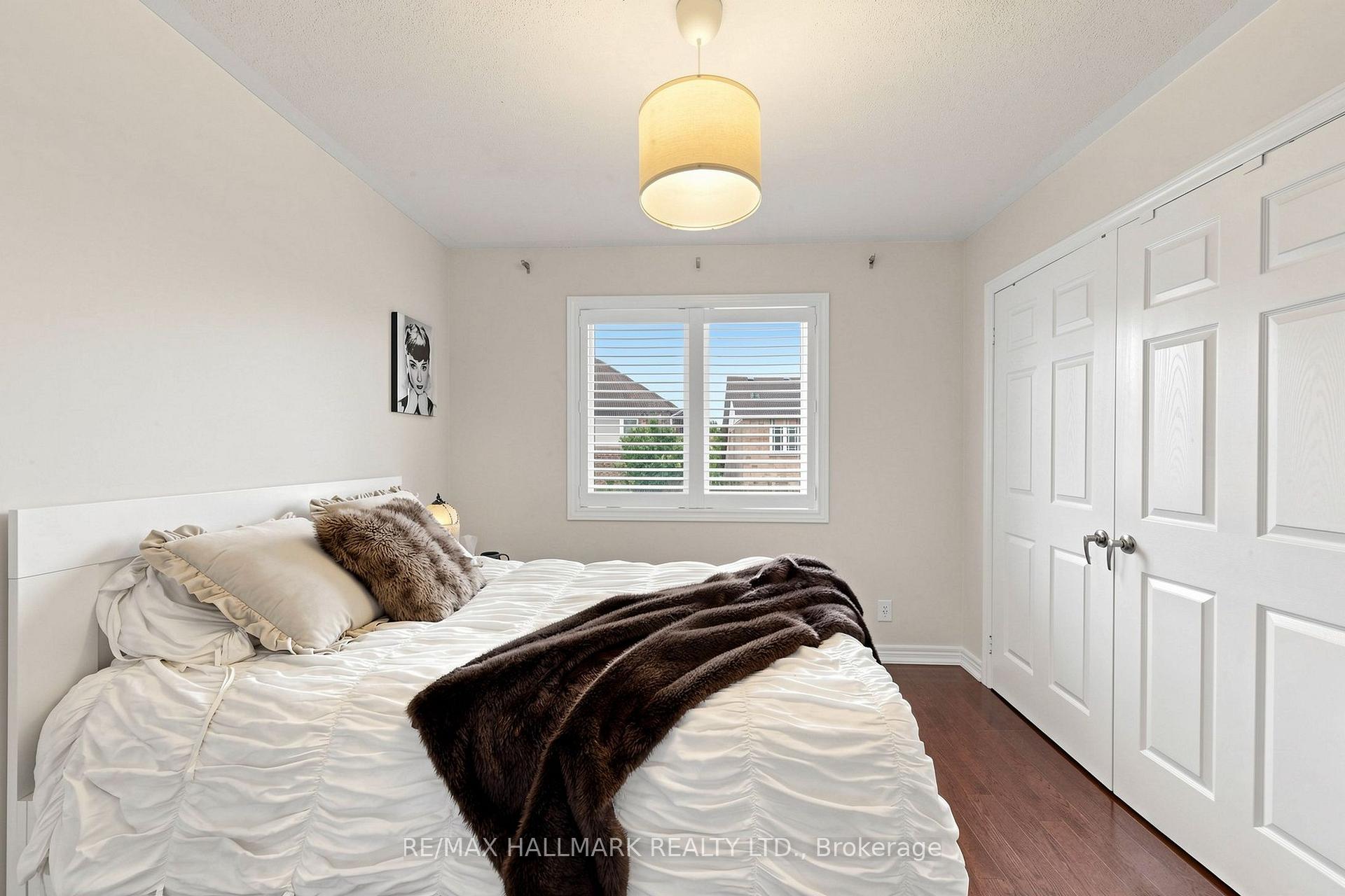Photo 25 of 14 Kerr Lane, Aurora, Bayview Northeast — HOMEH