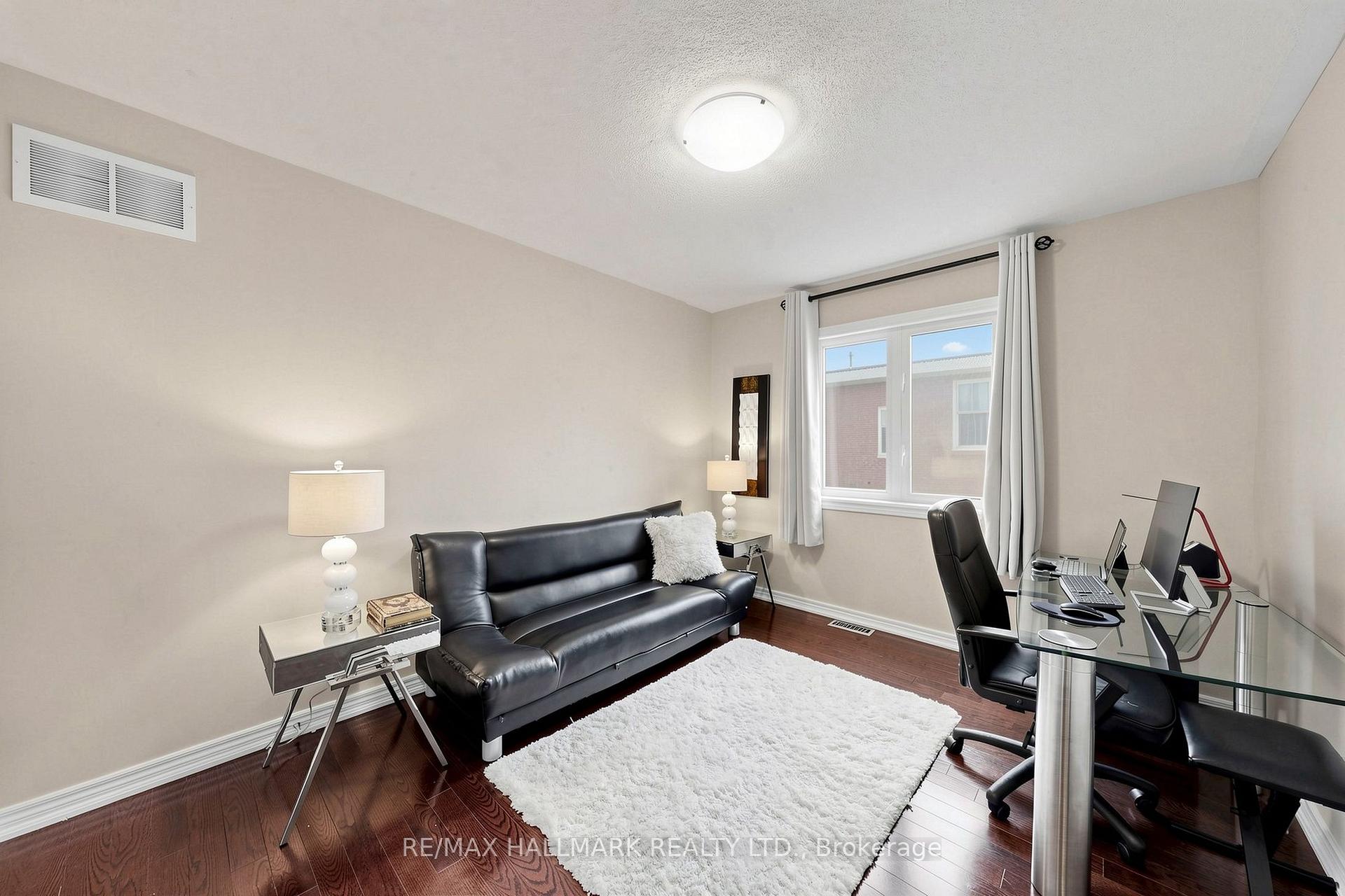 Photo 28 of 14 Kerr Lane, Aurora, Bayview Northeast — HOMEH