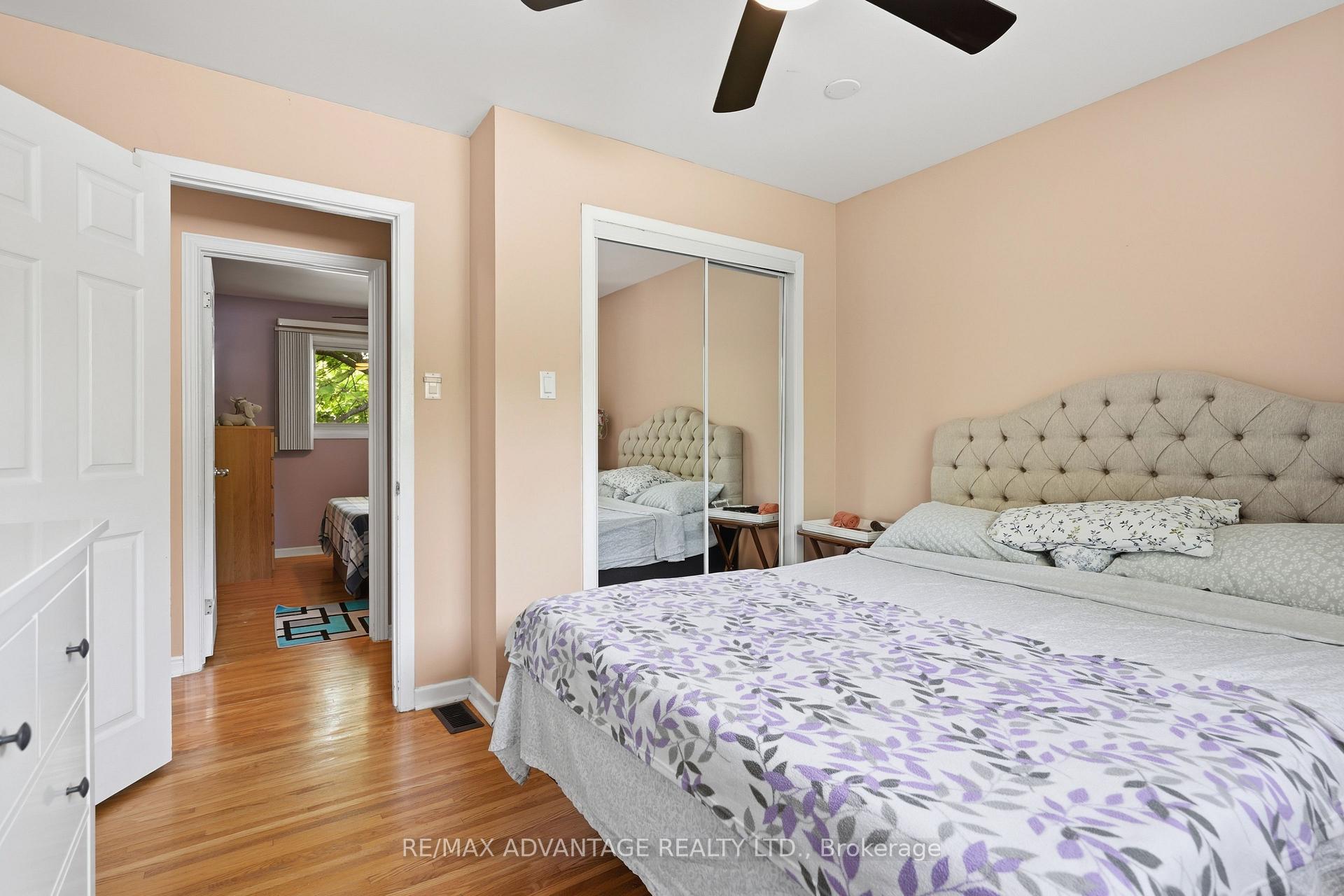 Photo 20 of 120 Champlain Crescent, London, East I — HOMEH